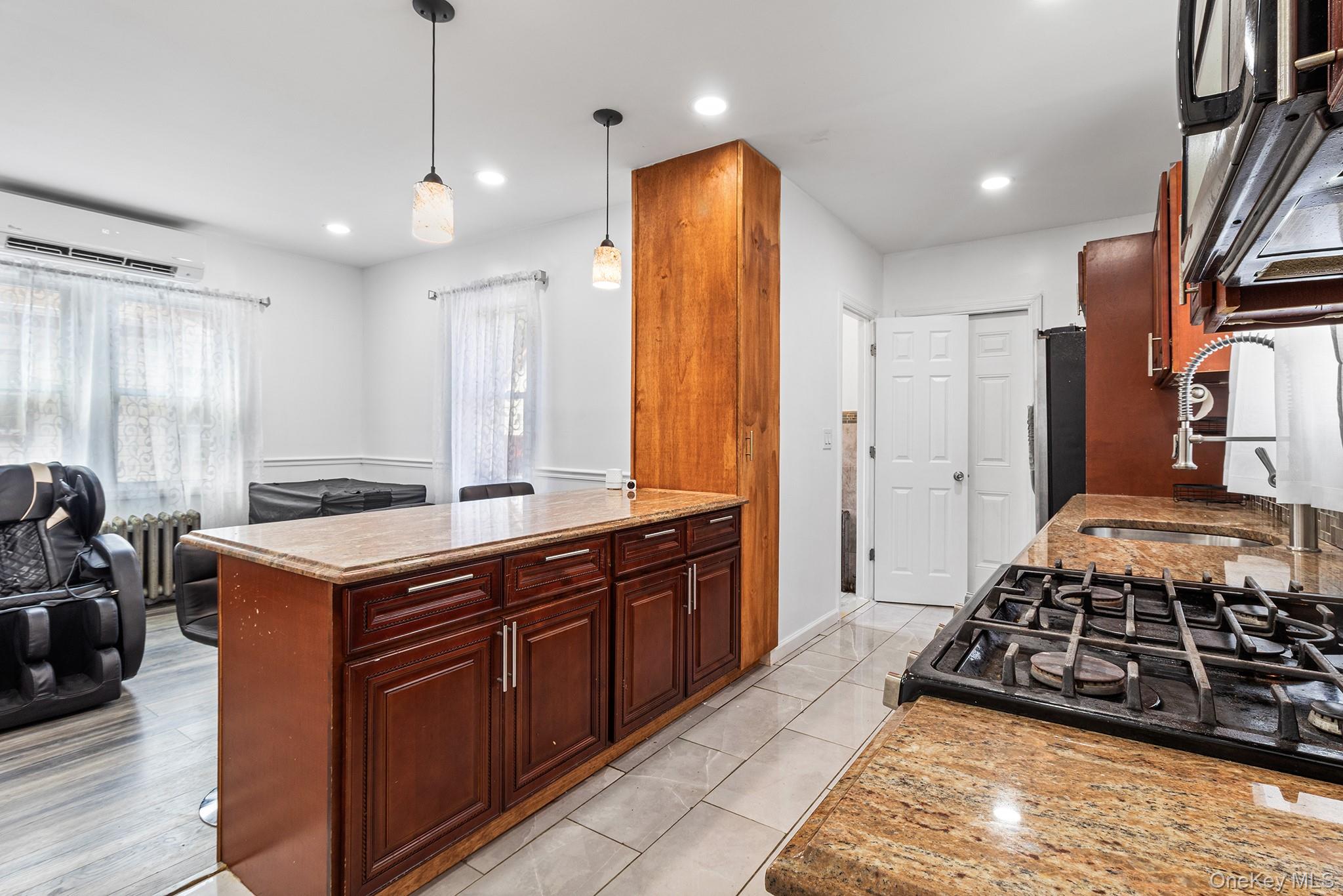 129 Lawson Street Property Photo 11