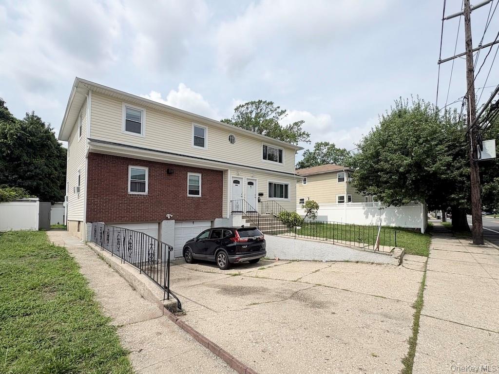 1038750 Property Photo 2