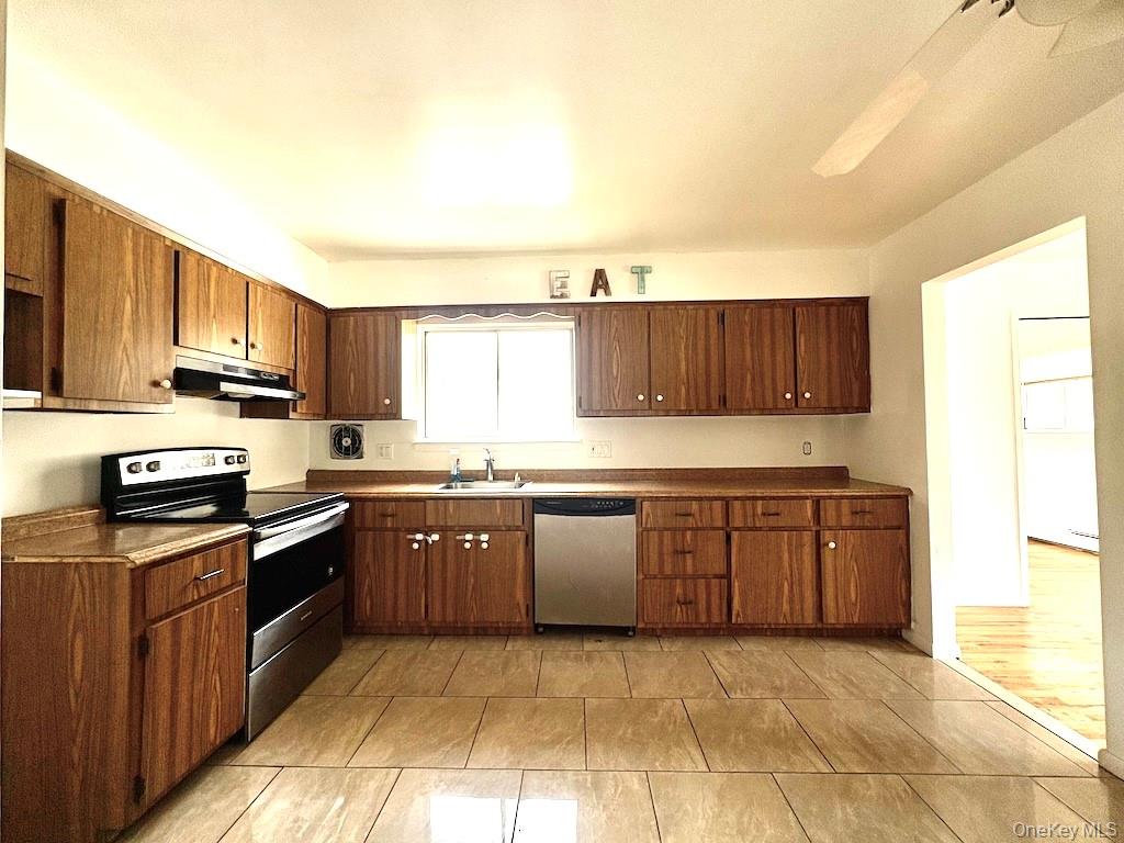 1038750 Property Photo 6