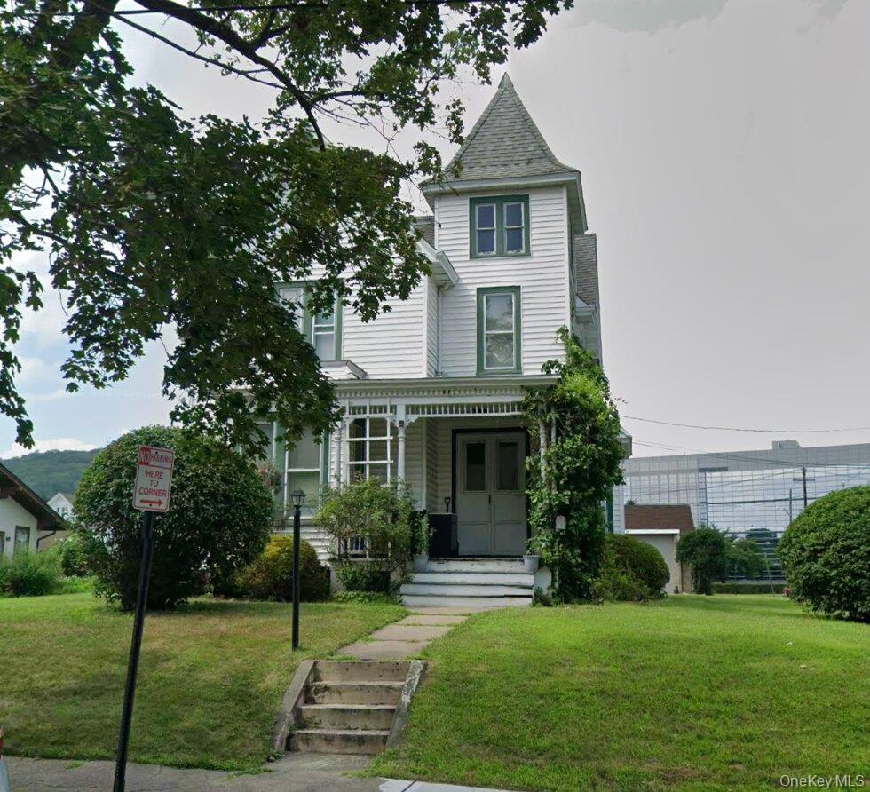 20 Clinton Place Property Photo 6
