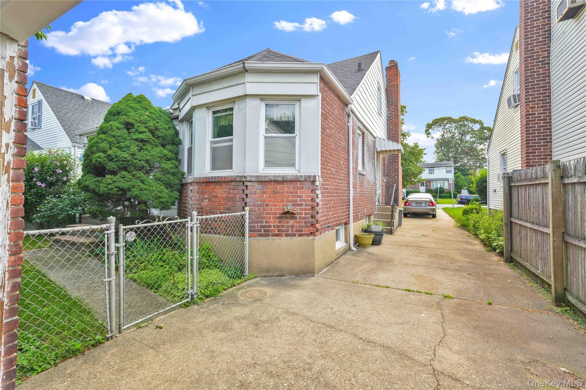 35 Mayfair Avenue Property Photo 17