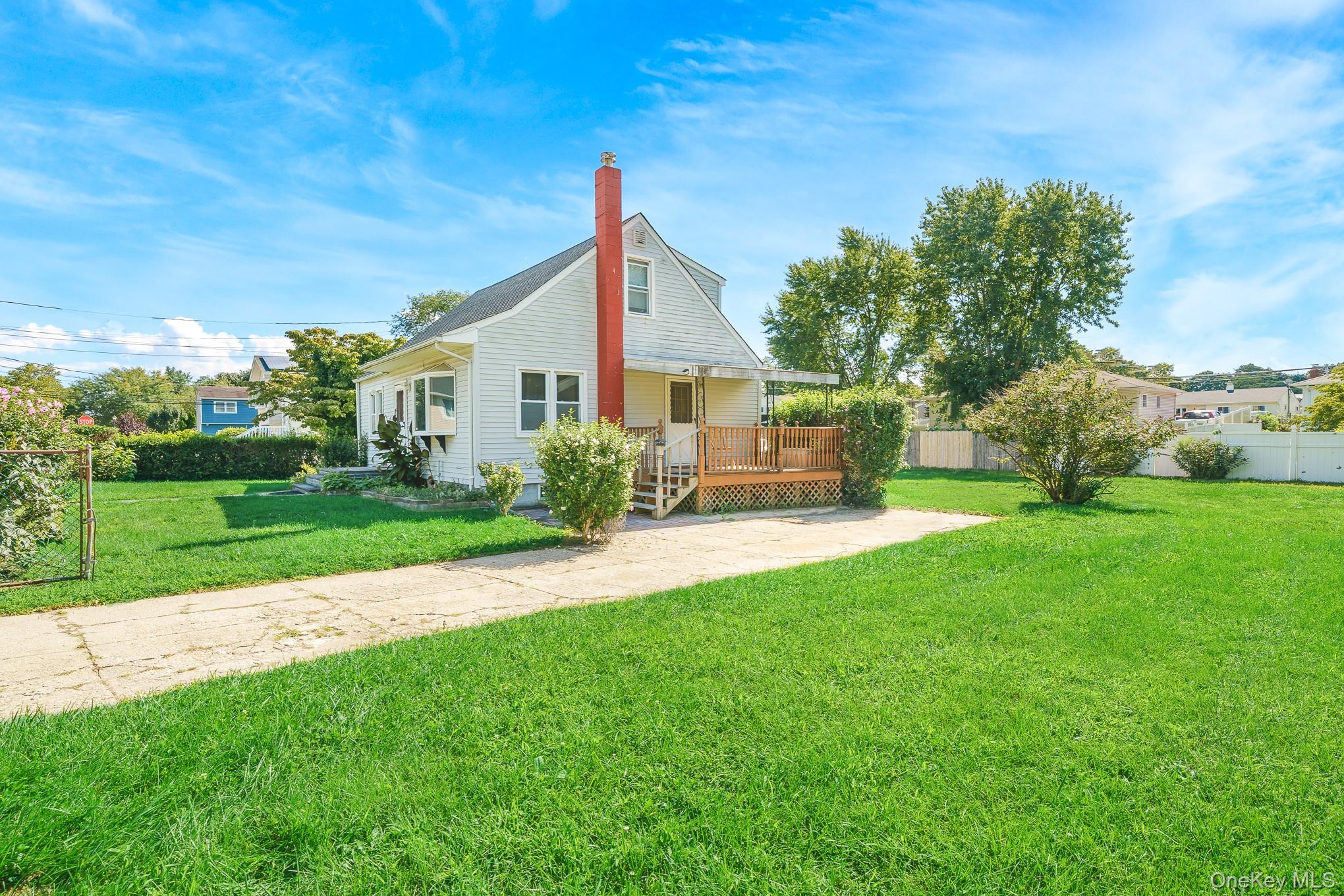 214 Root Avenue Property Photo 3