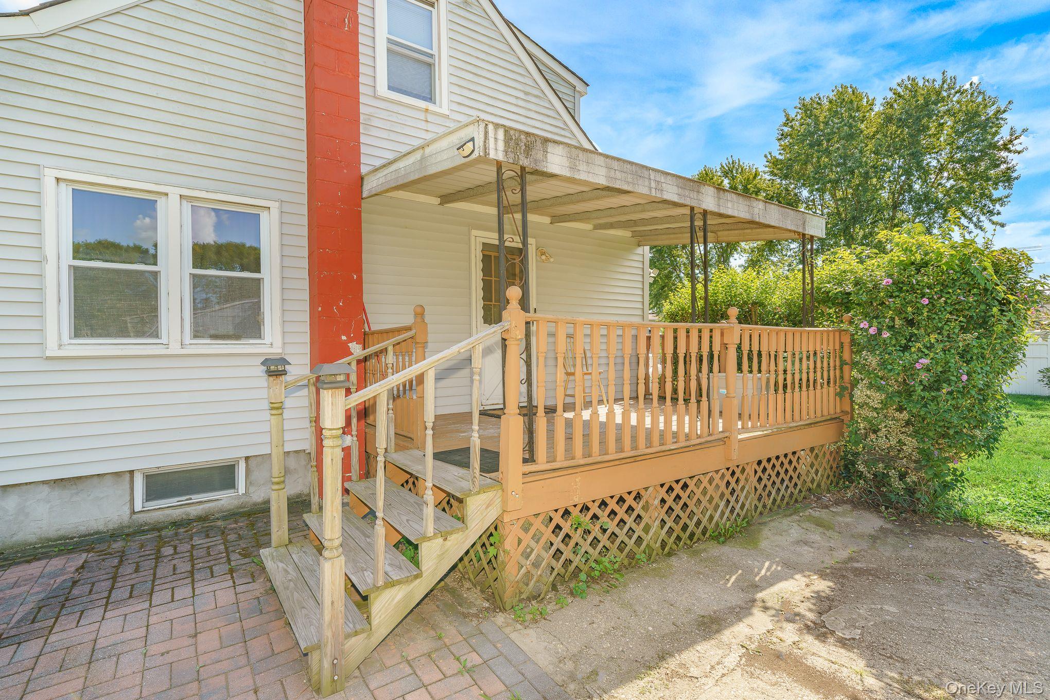 214 Root Avenue Property Photo 5