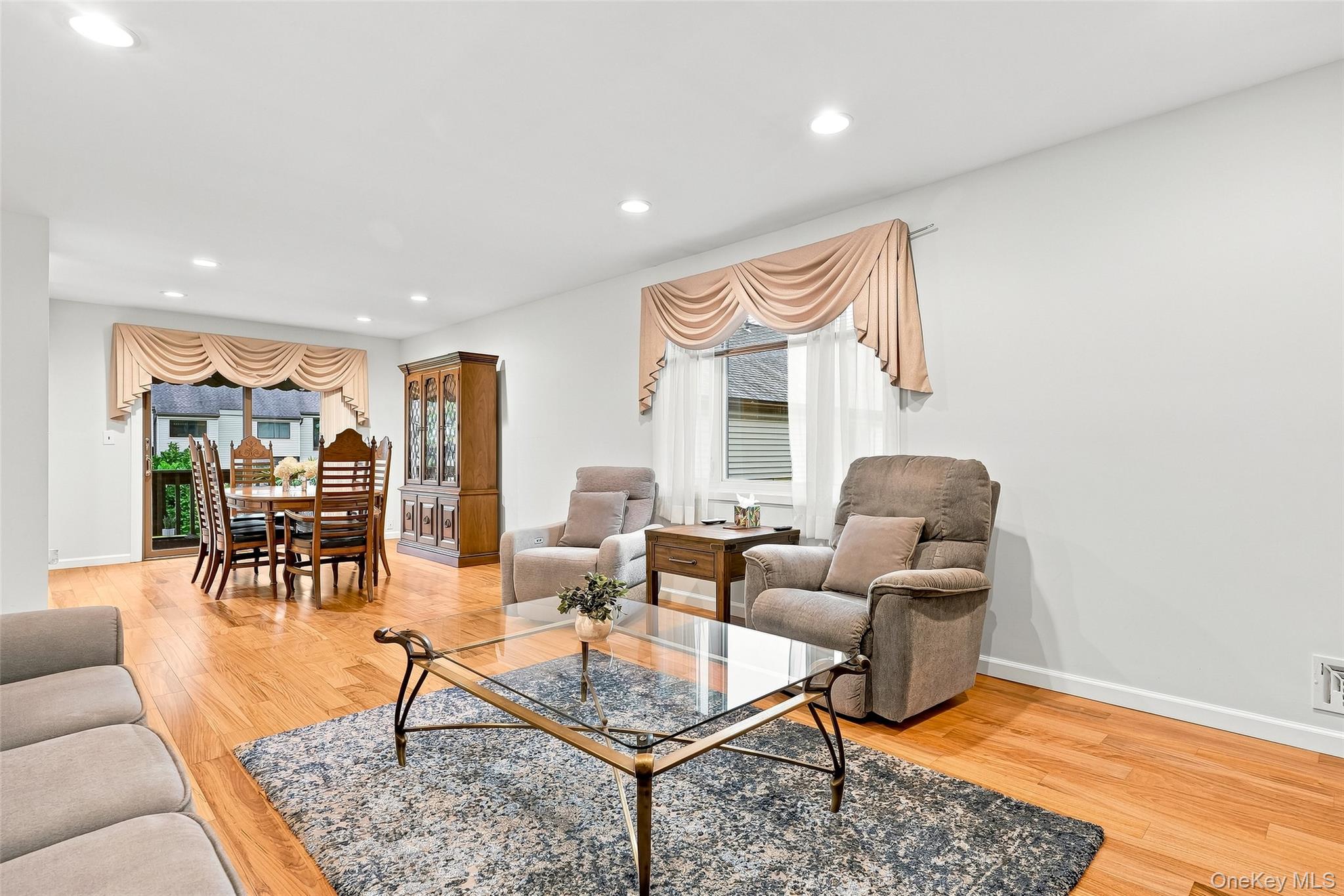 43 Jefferson Oval A Property Photo 8