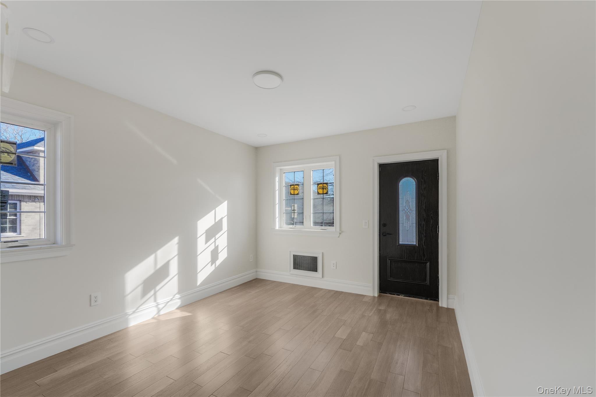 146-18 Laburnum Avenue Property Photo 25