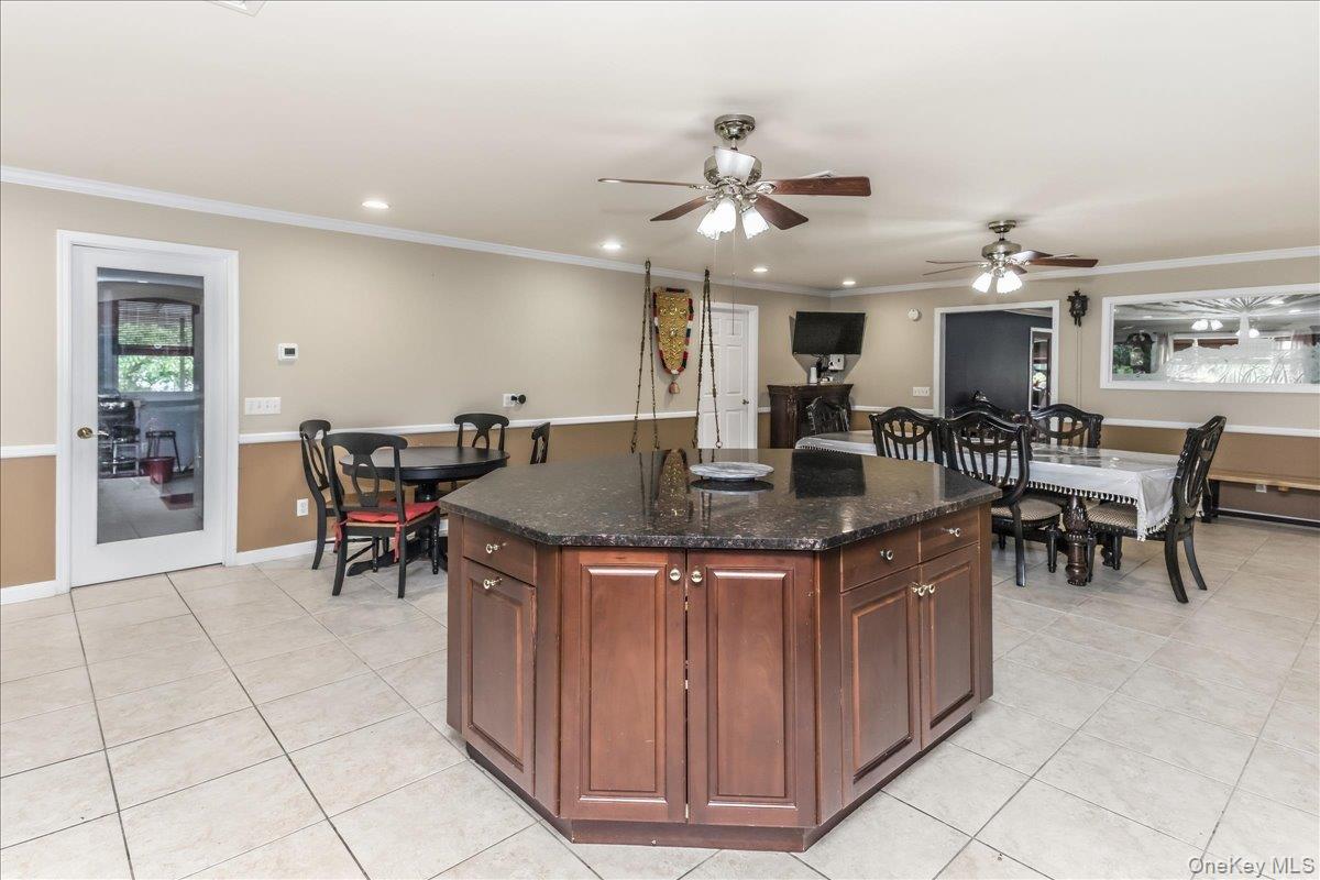 1091 Westminster Avenue Property Photo 13
