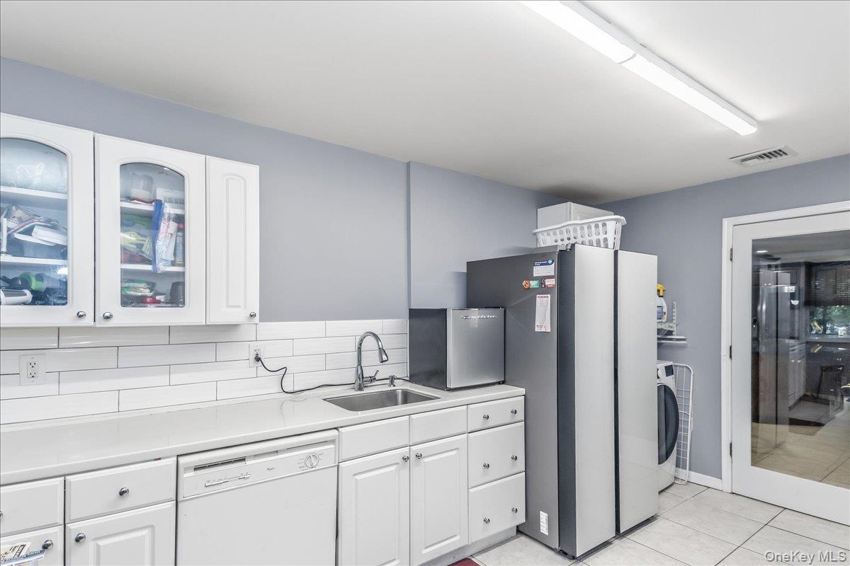 1091 Westminster Avenue Property Photo 14