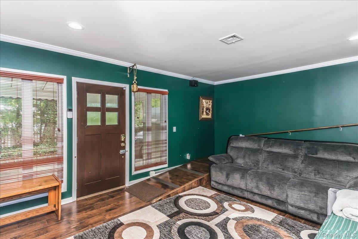 1091 Westminster Avenue Property Photo 16