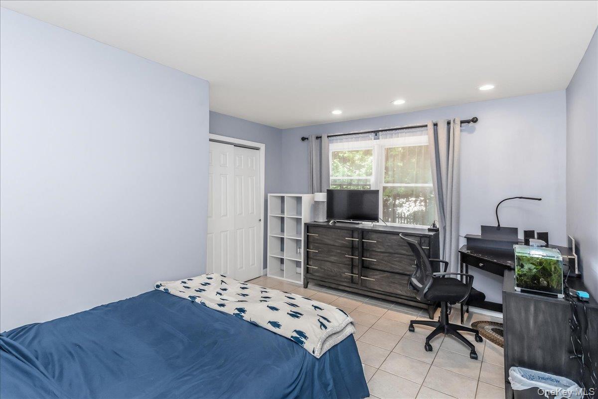 1091 Westminster Avenue Property Photo 25