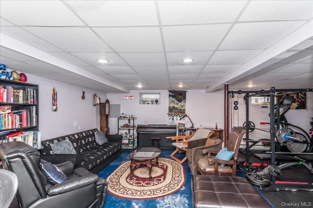 1091 Westminster Avenue Property Photo 28