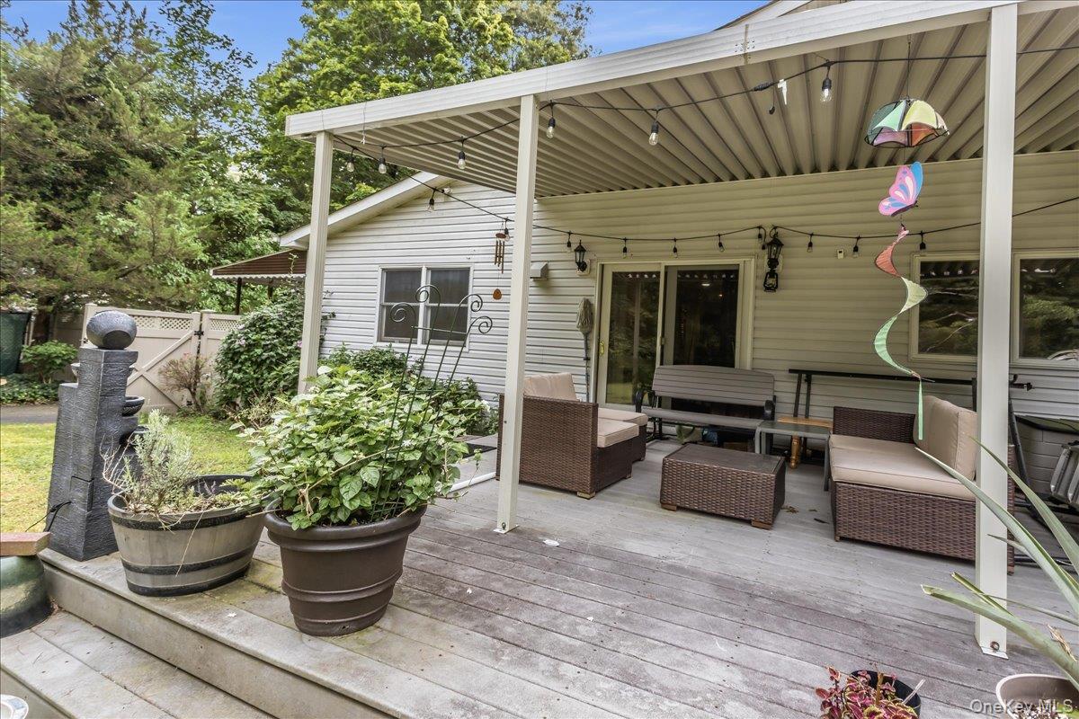 1091 Westminster Avenue Property Photo 32
