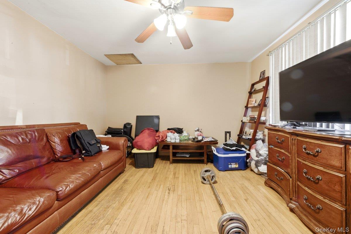 290 First Street Property Photo 6