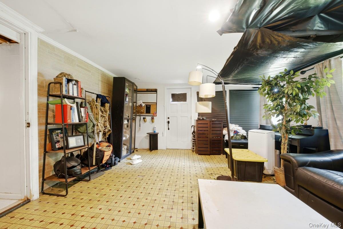 290 First Street Property Photo 17