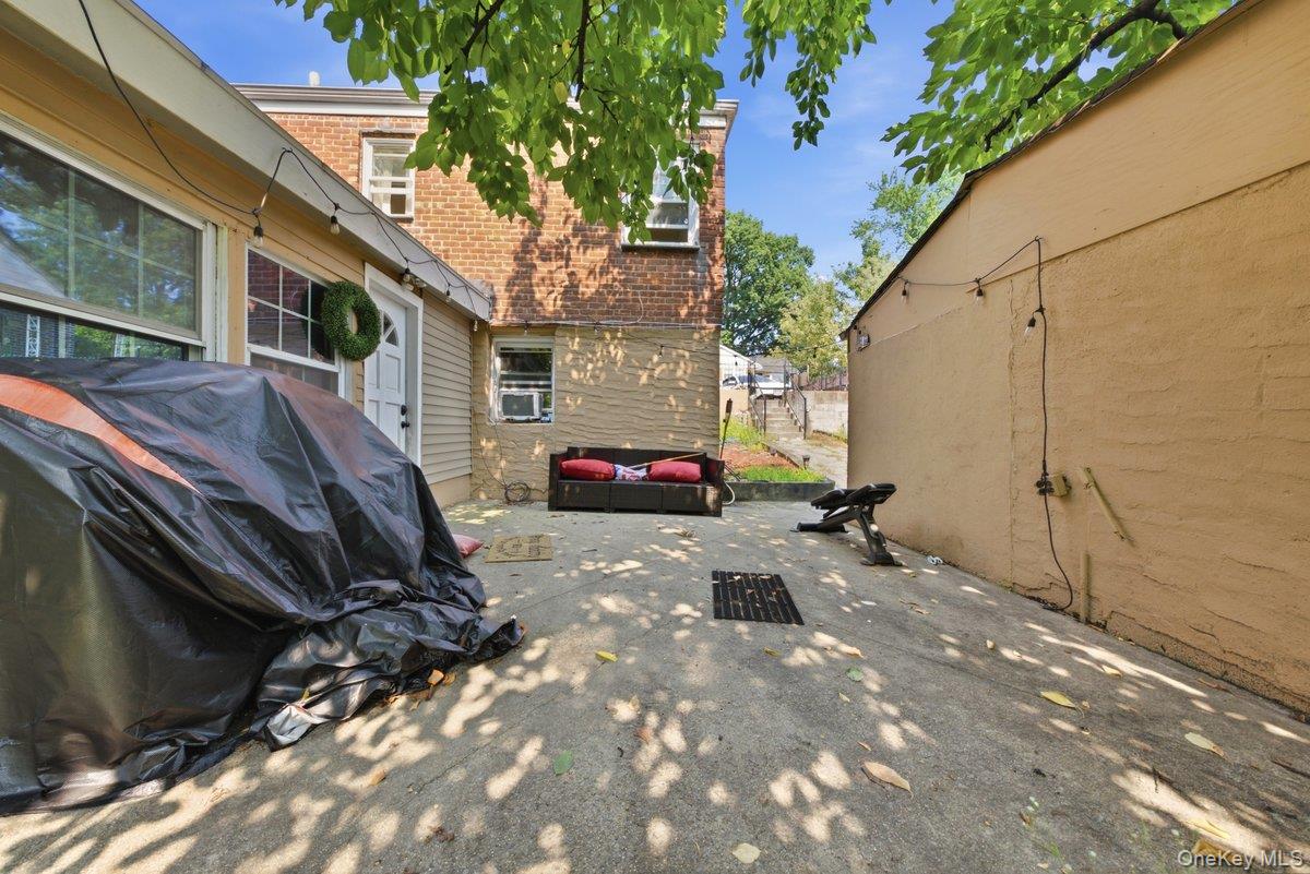 290 First Street Property Photo 23