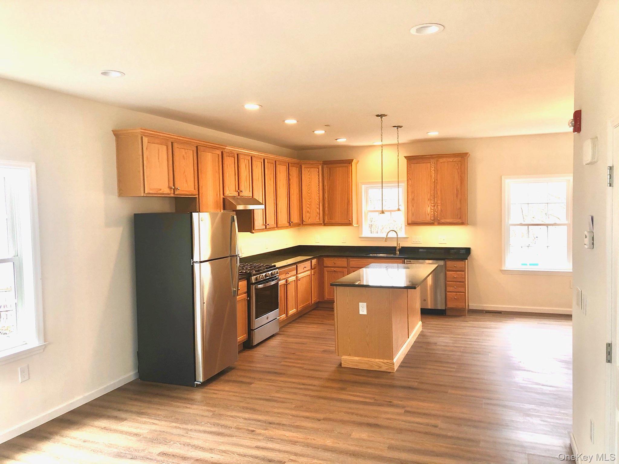 1004 N Division Street C Property Photo 2