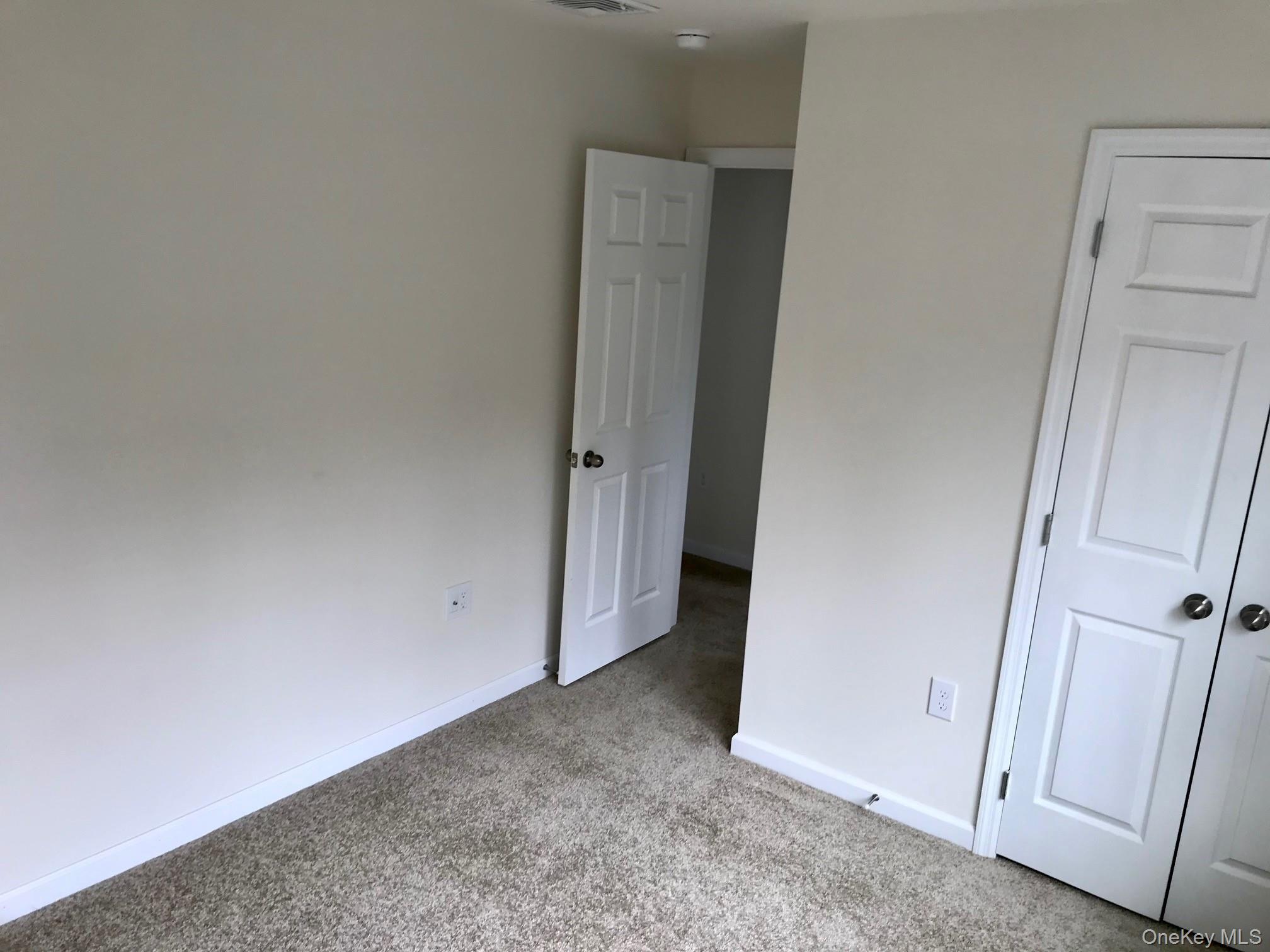 1004 N Division Street C Property Photo 8