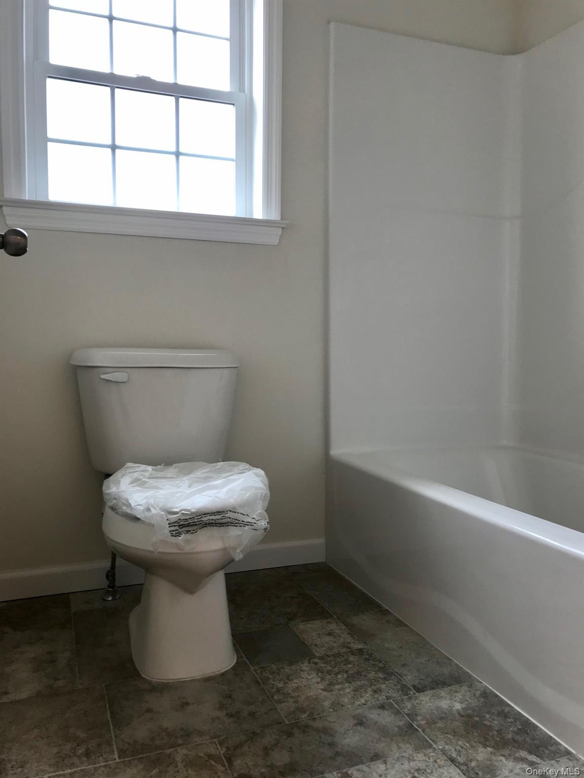 1004 N Division Street C Property Photo 14