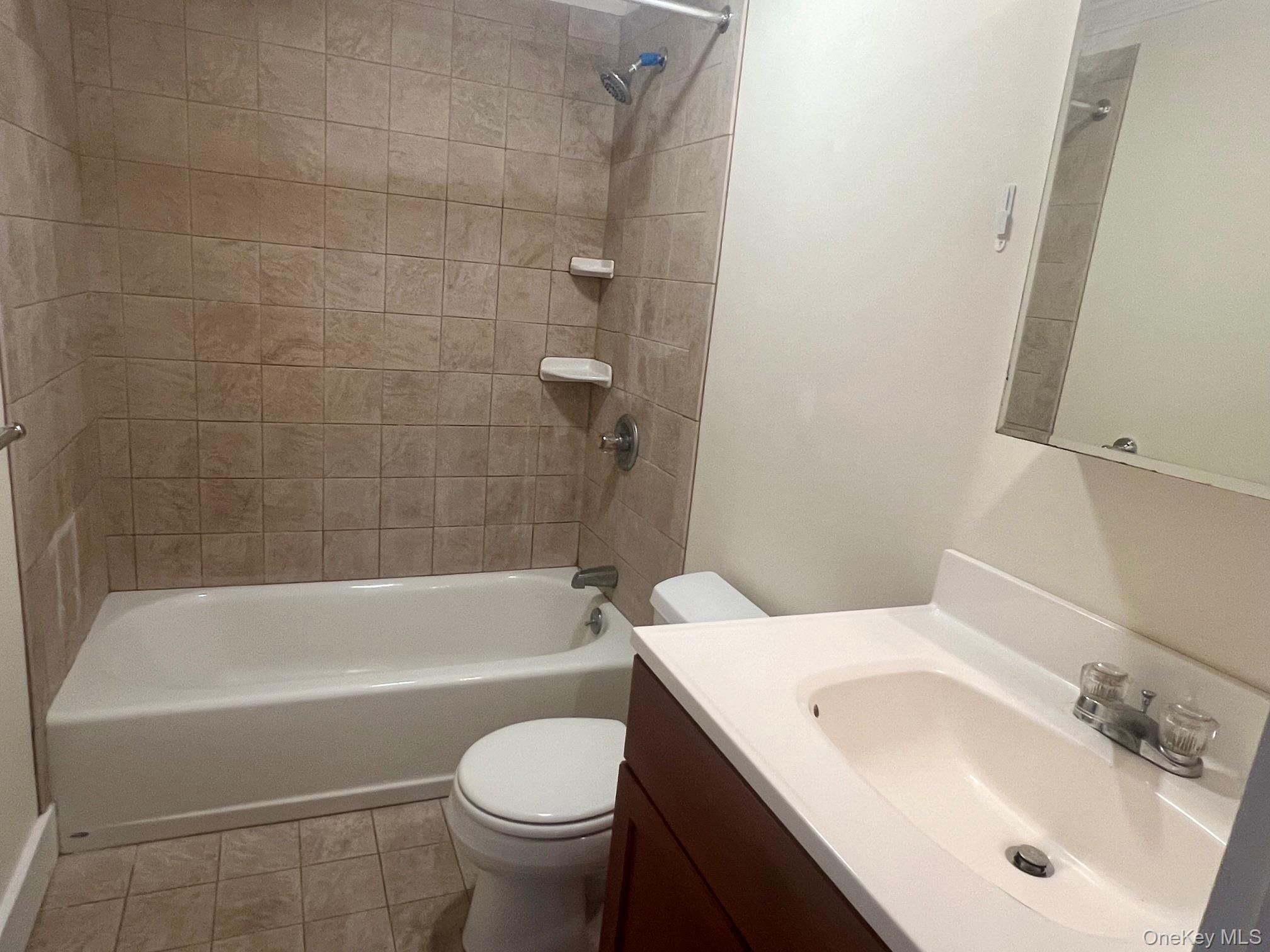 22 Washington Ave, 2nd Property Photo 15
