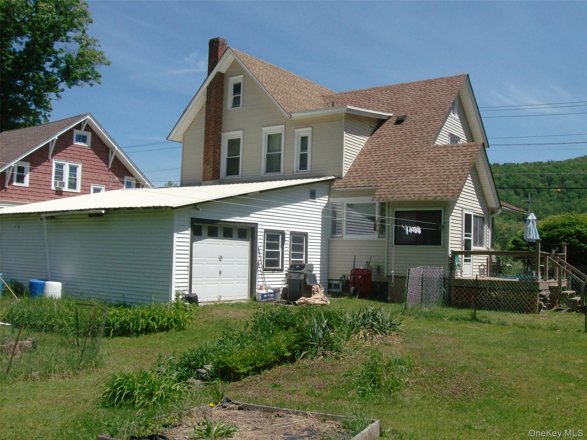 5 Riverside Drive Property Photo 4