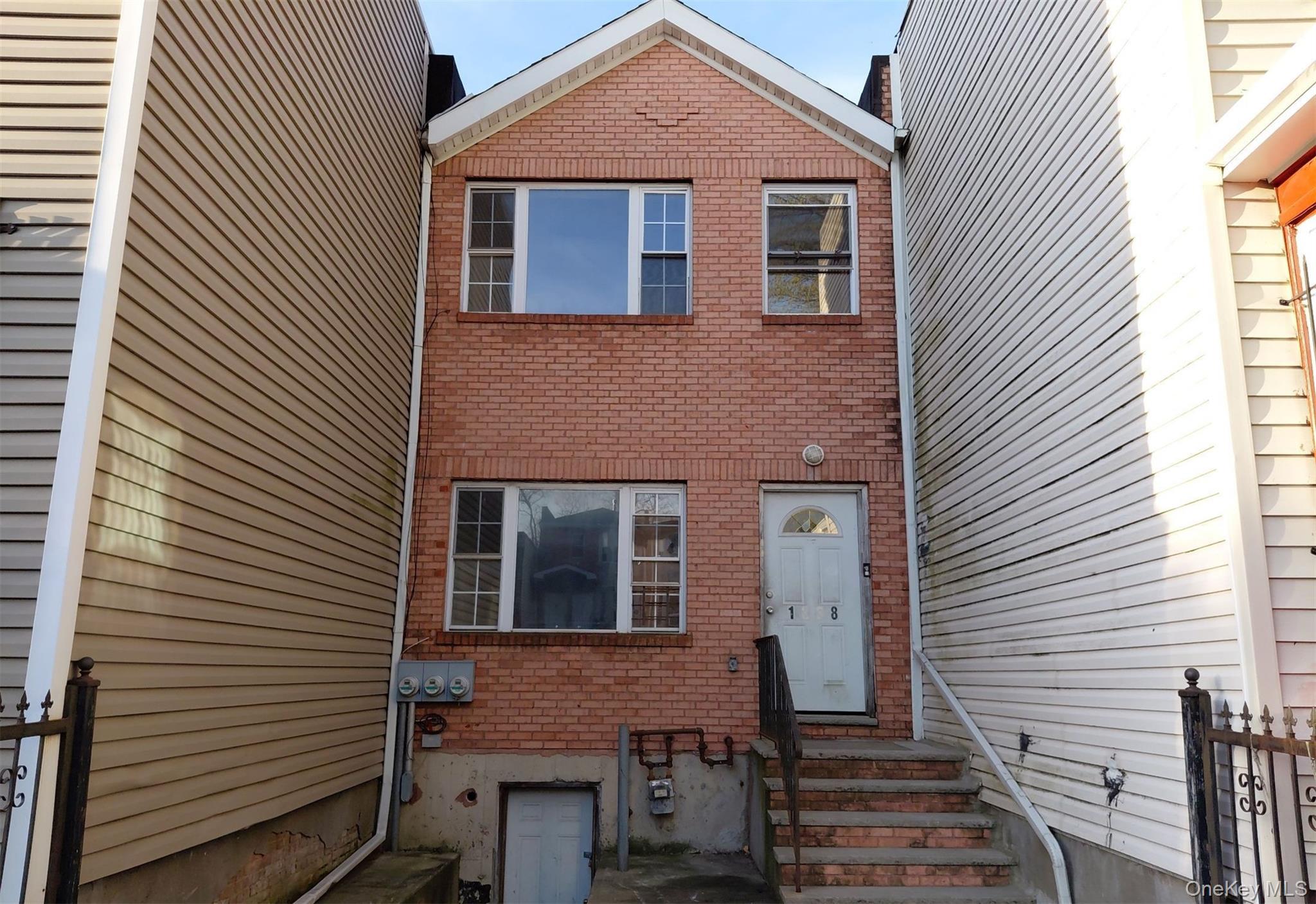 1338 Park Place
