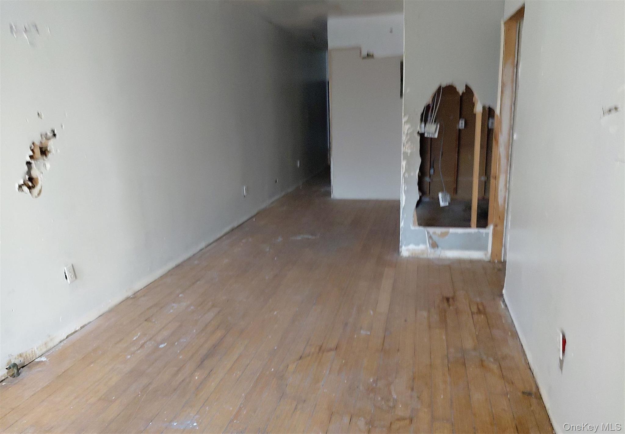 1338 Park Place Property Photo 9
