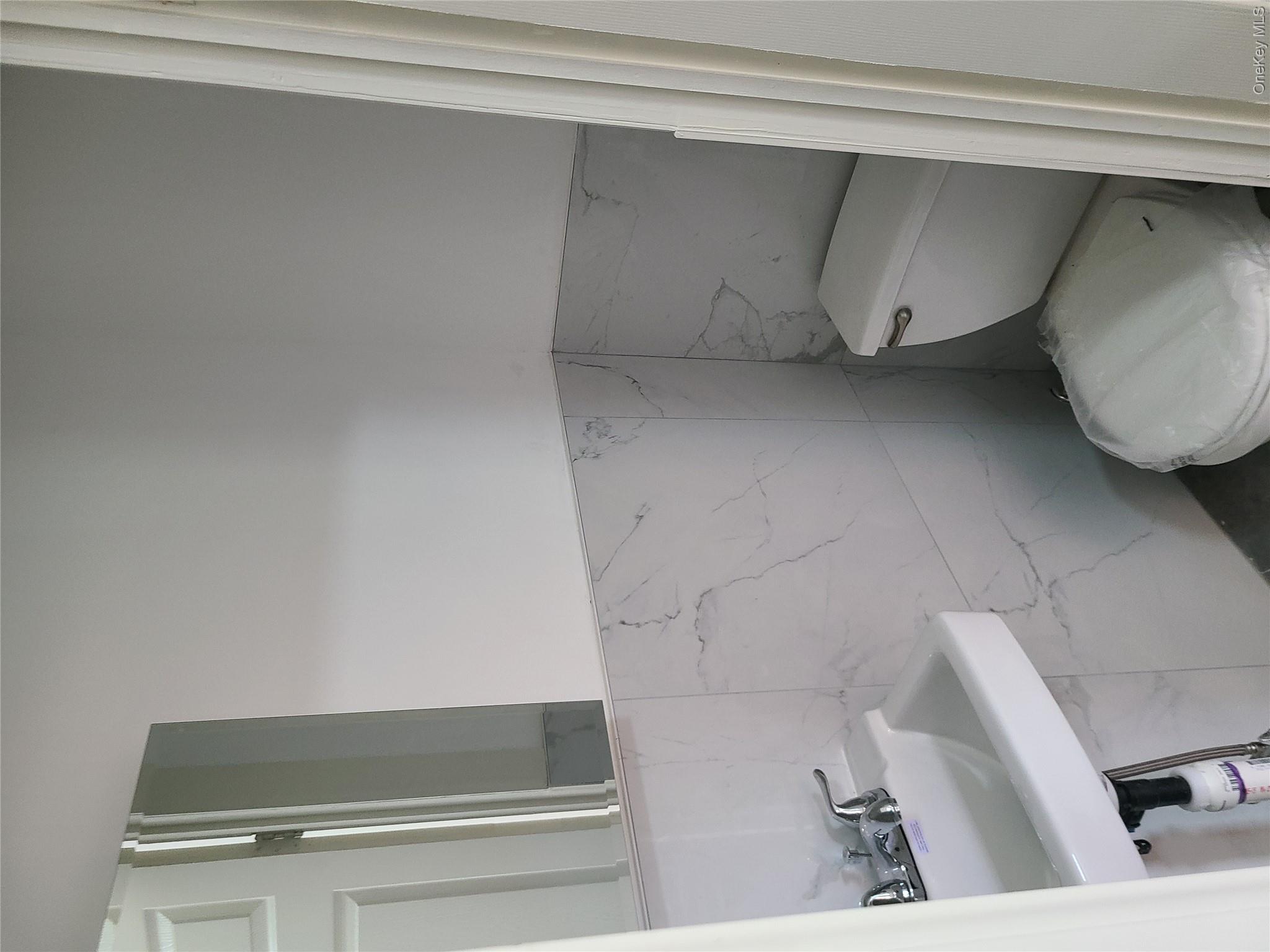 1309 Seneca Avenue Property Photo 9