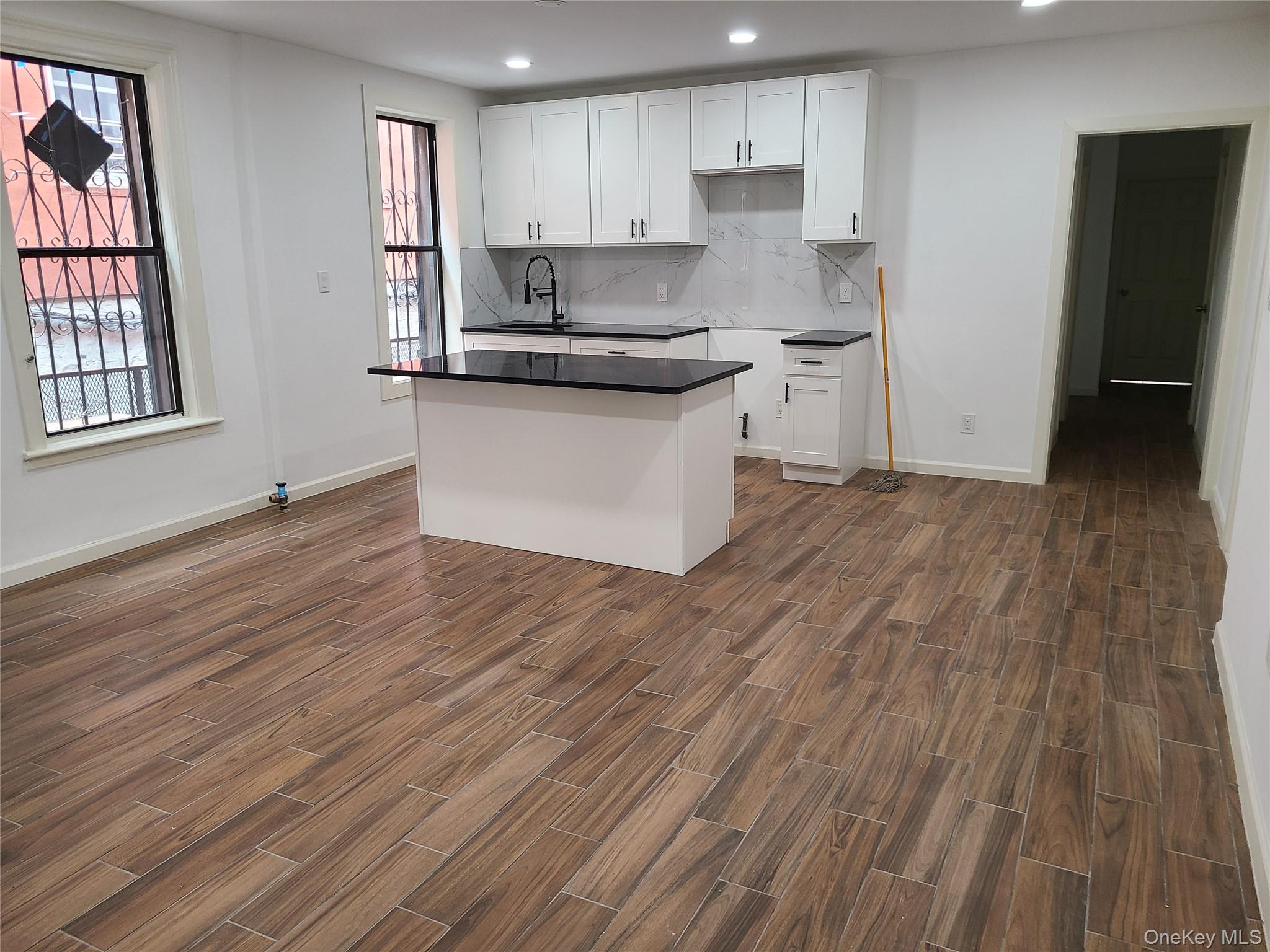 1309 Seneca Avenue Property Photo 16