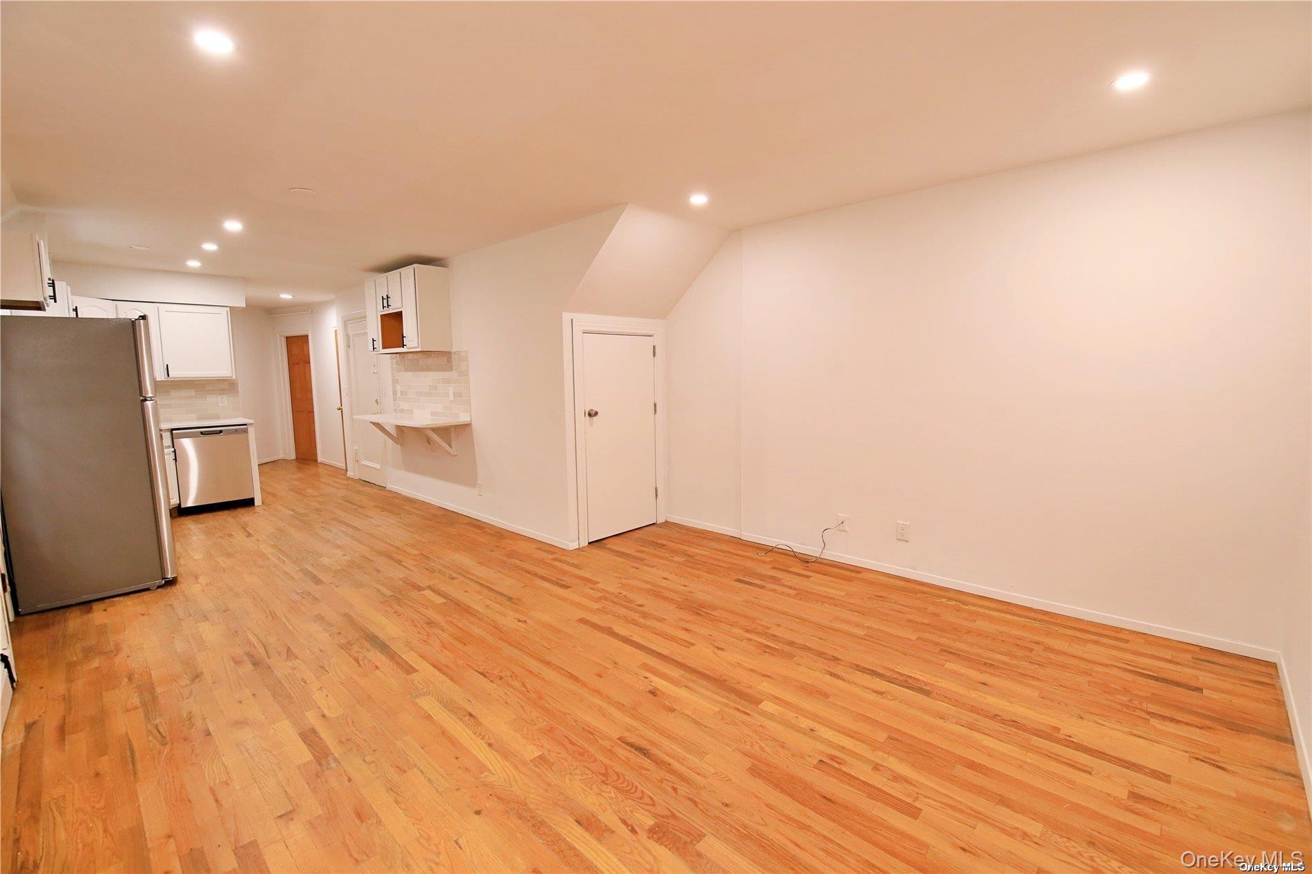 750 E Broadway C2 Property Photo 6
