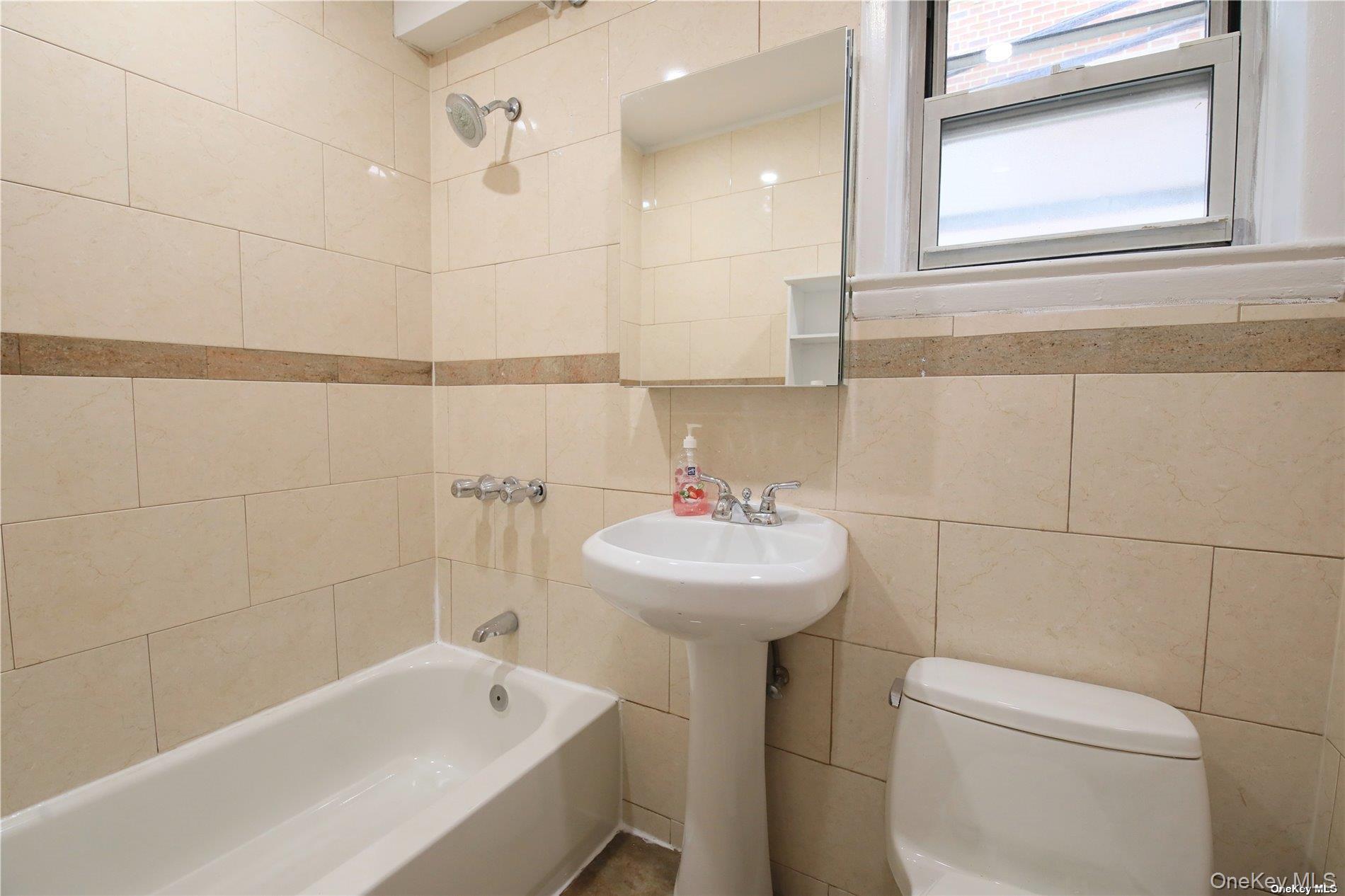 750 E Broadway C2 Property Photo 18