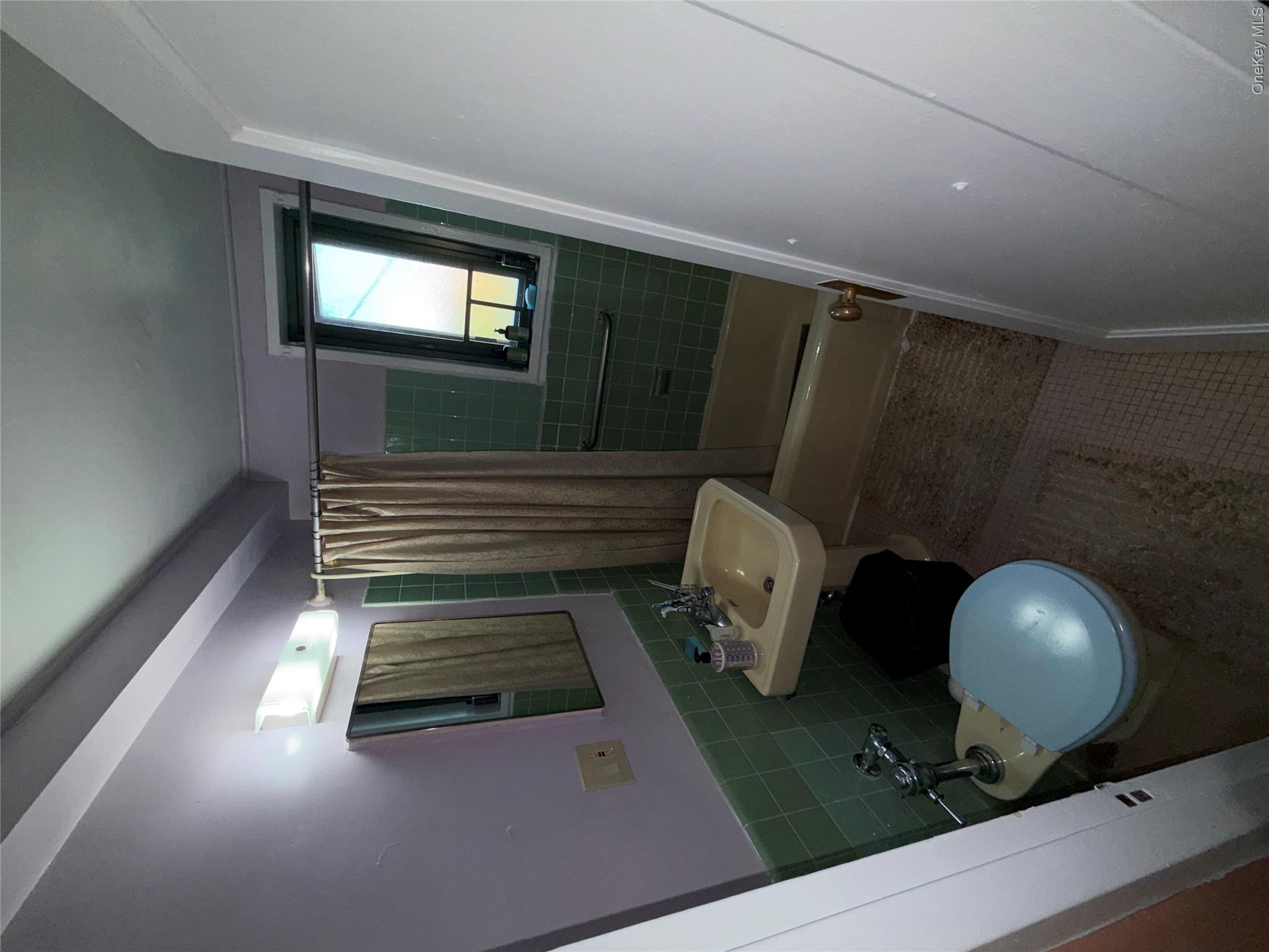 1501 Metropolitan Avenue 10d Property Photo 4
