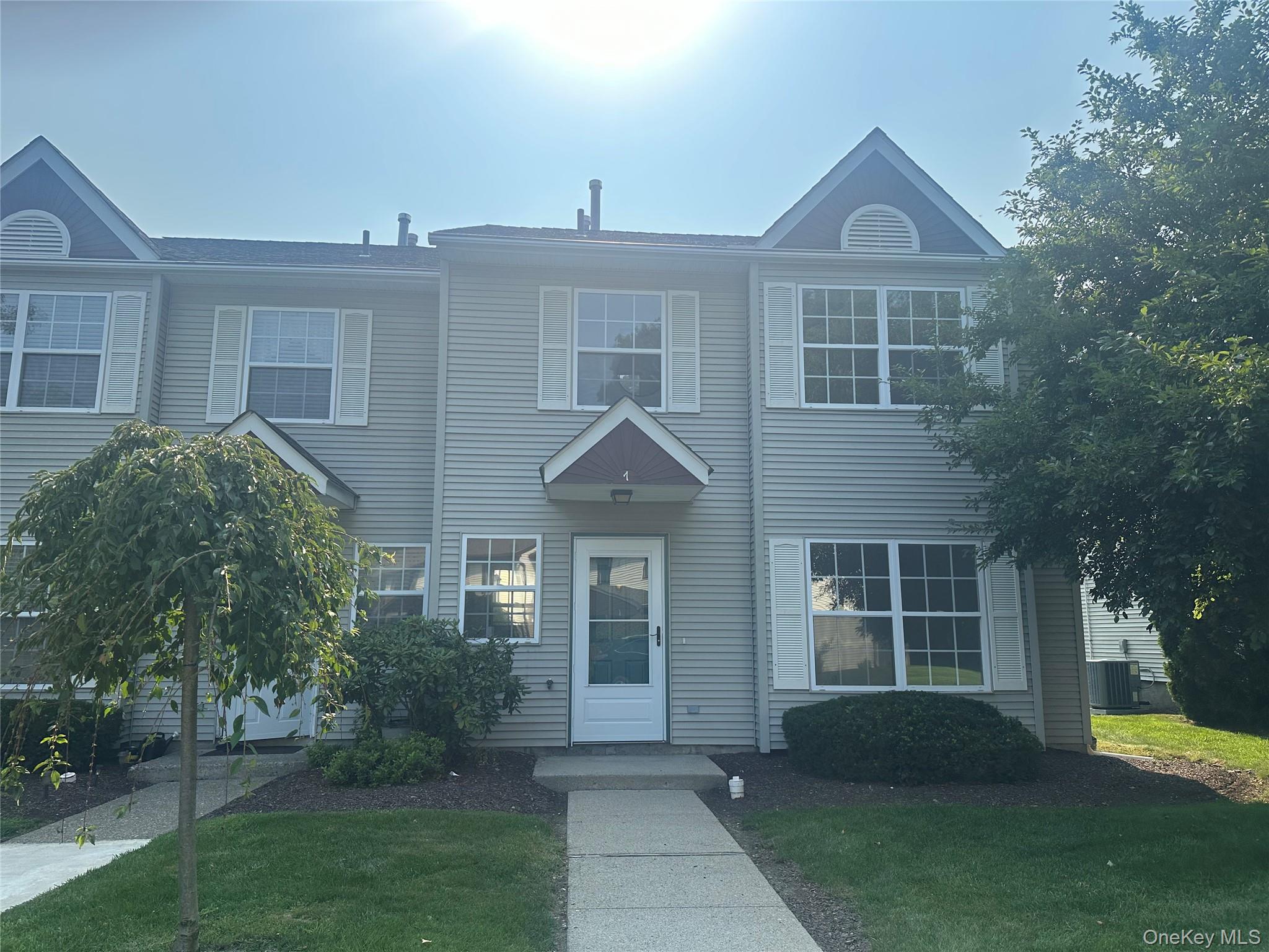 256 Quassaick Avenue Property Photo 1