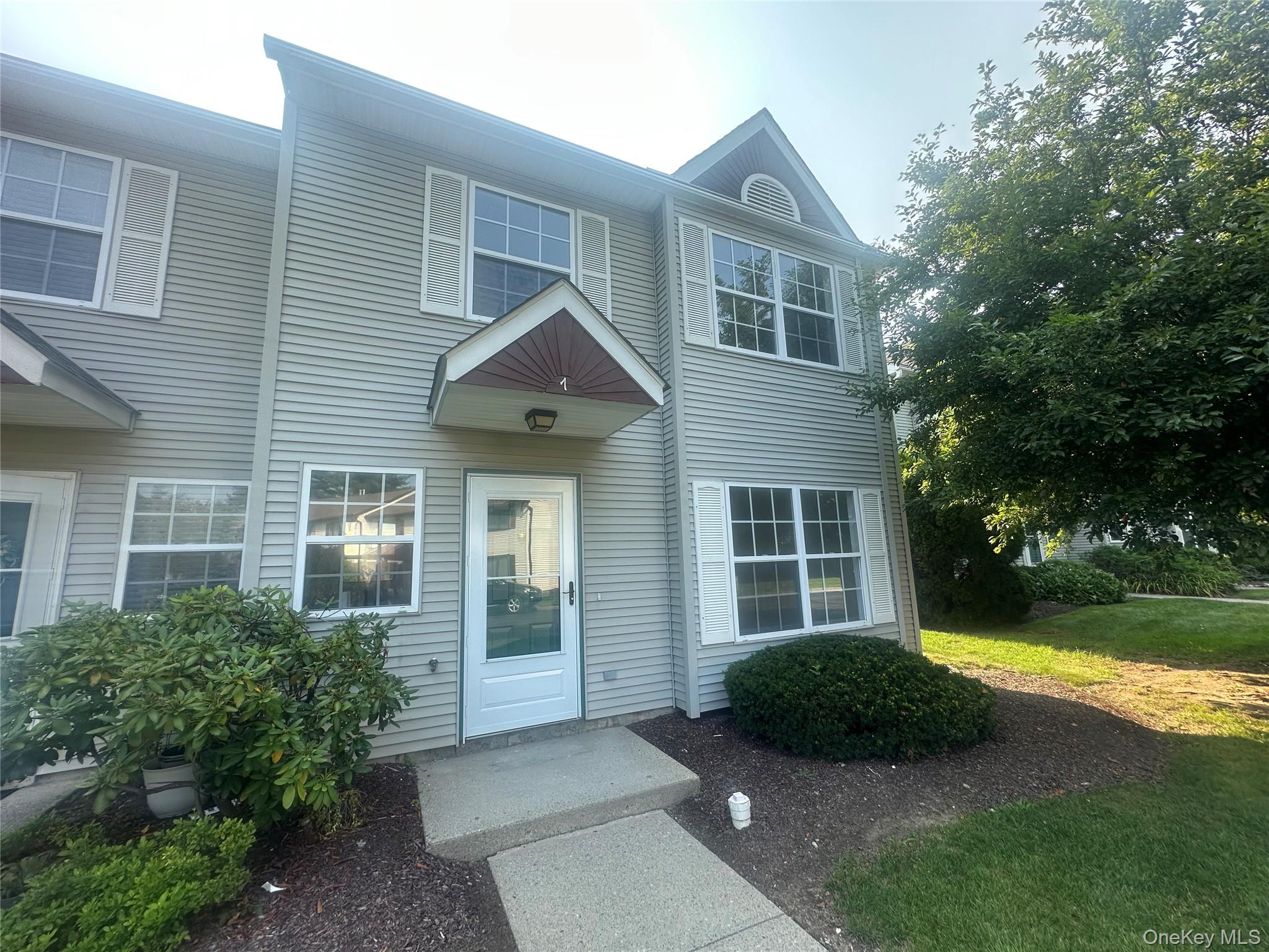 256 Quassaick Avenue Property Photo 2