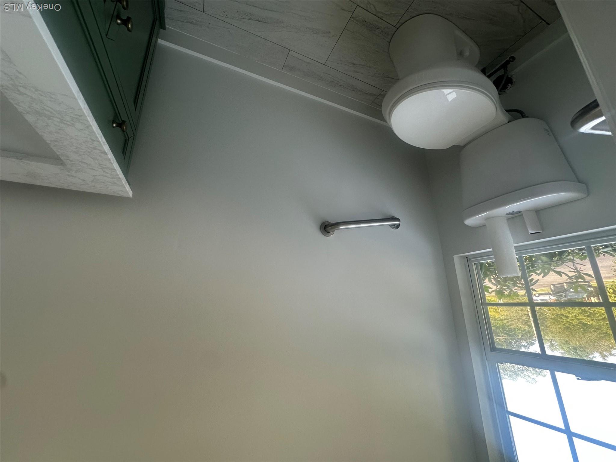 256 Quassaick Avenue Property Photo 6