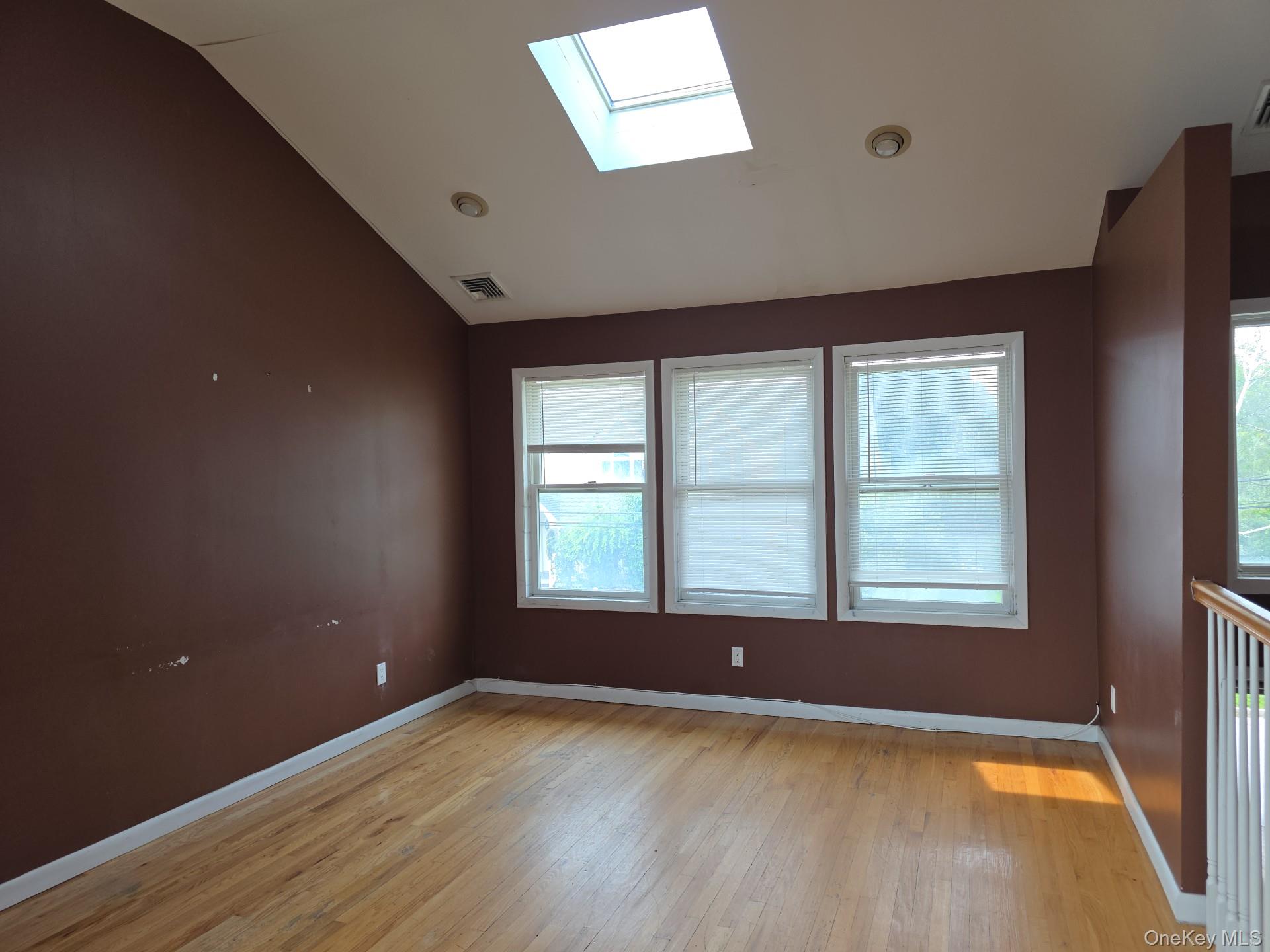 2871 Shore Road Property Photo 4