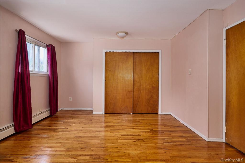 268 Throggs Neck Boulevard Property Photo 16
