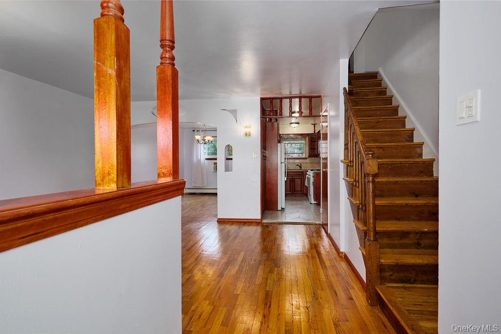 268 Throggs Neck Boulevard Property Photo 18