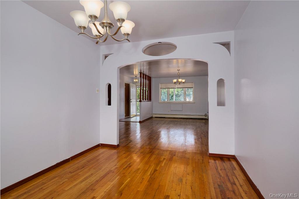 268 Throggs Neck Boulevard Property Photo 27