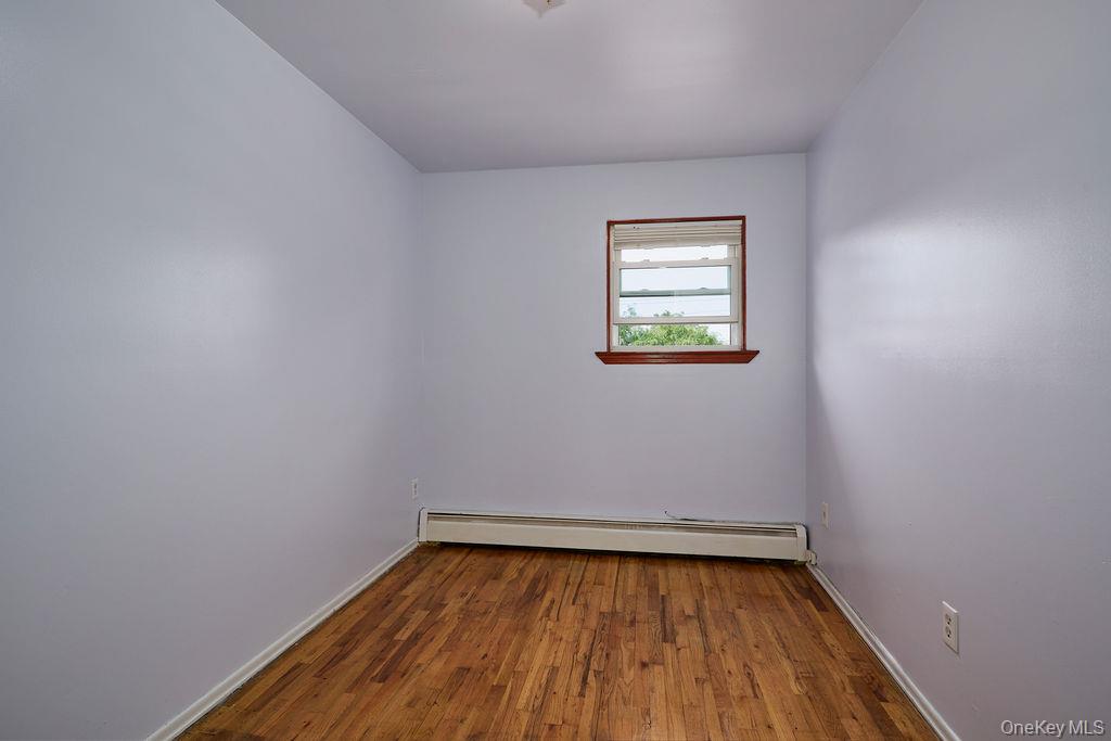 268 Throggs Neck Boulevard Property Photo 34