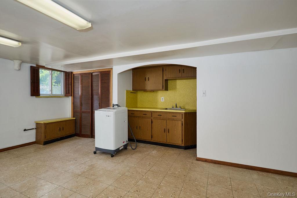 268 Throggs Neck Boulevard Property Photo 42