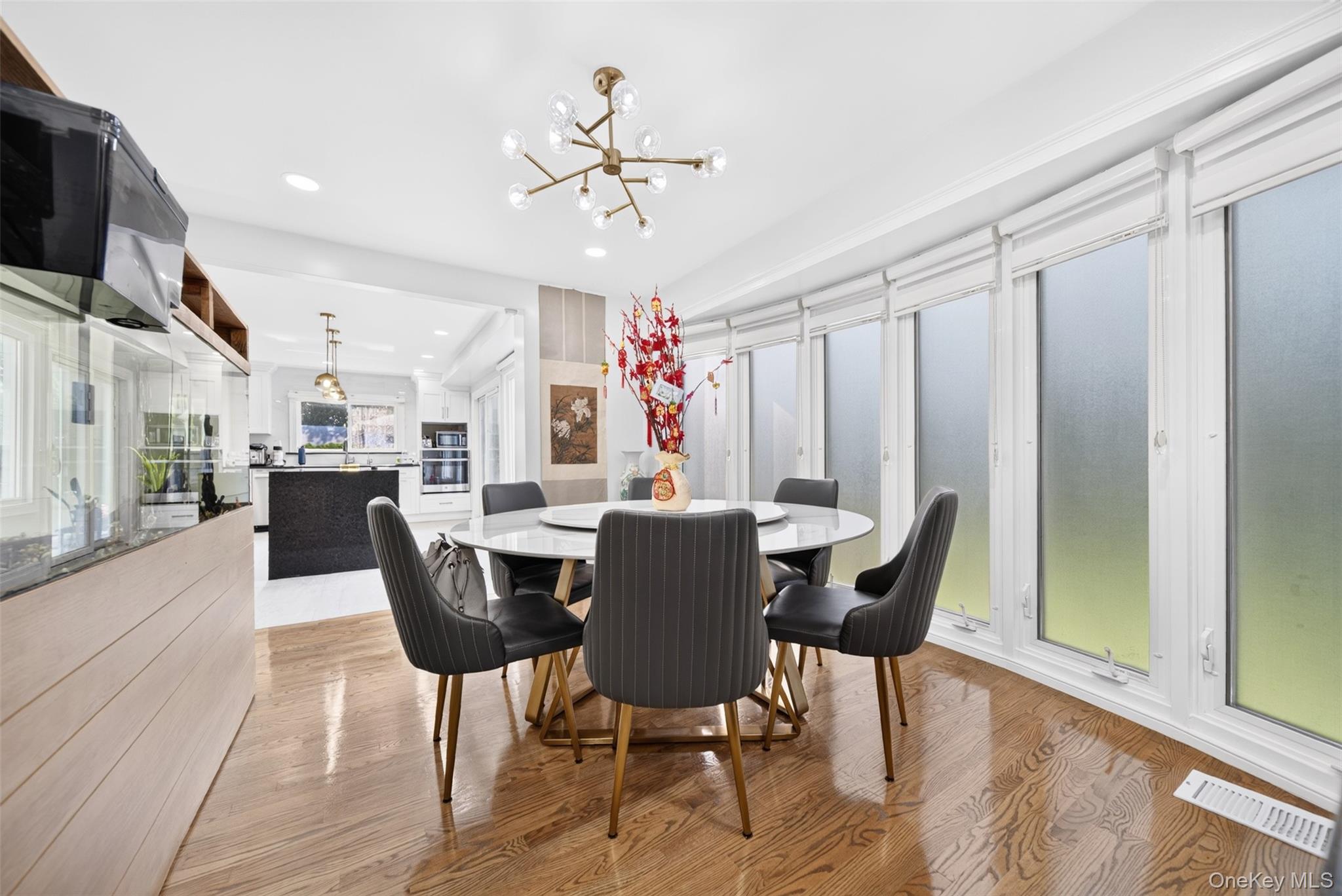 2 Foxhurst Court Property Photo 8