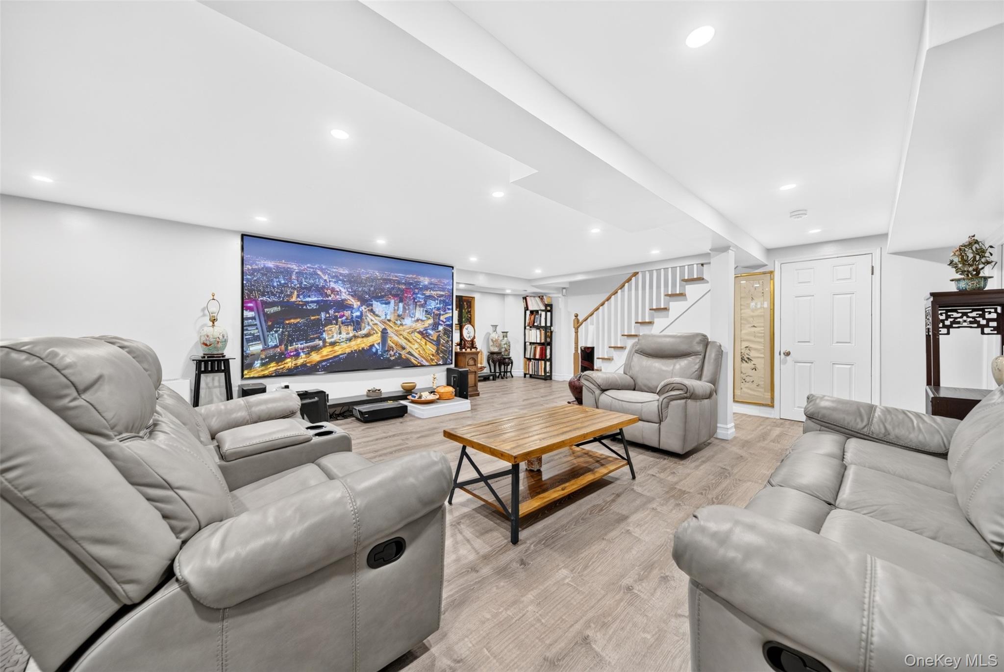 2 Foxhurst Court Property Photo 12