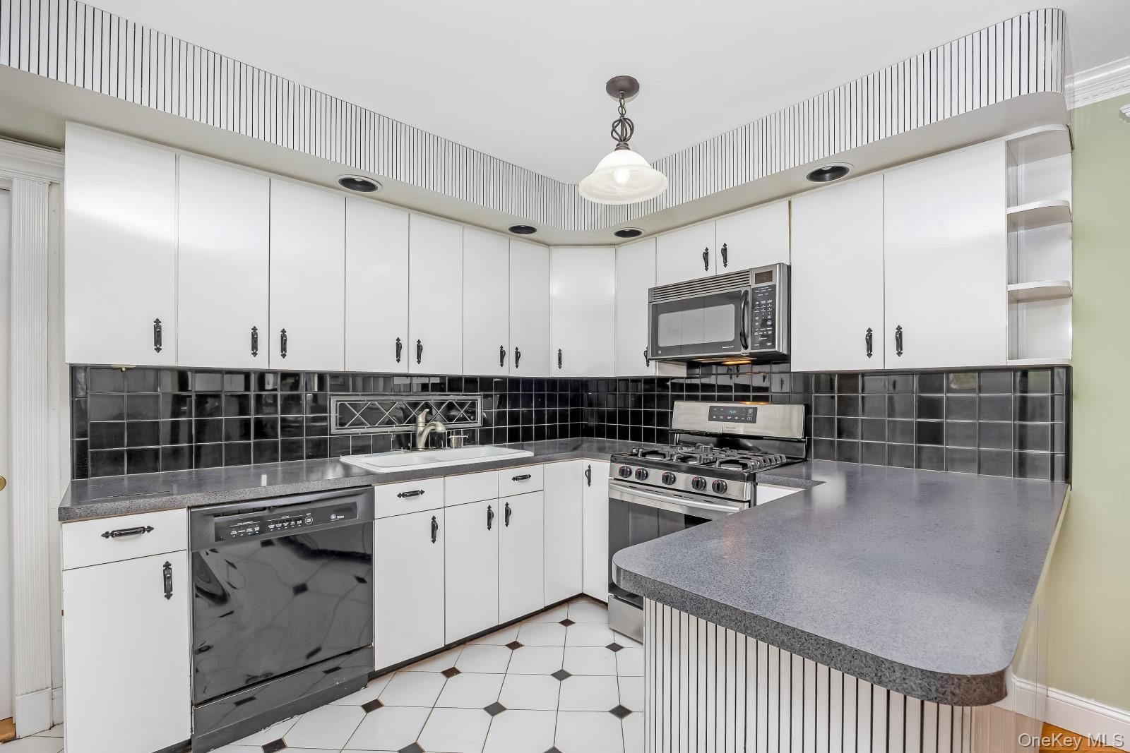 56-23 61st Street Property Photo 8