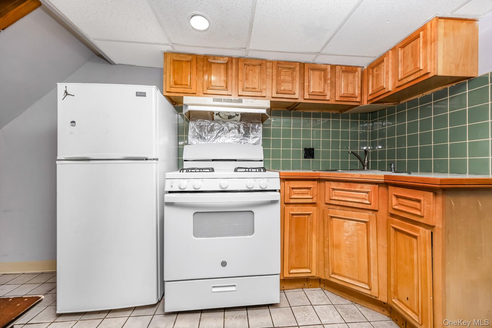 56-23 61st Street Property Photo 29