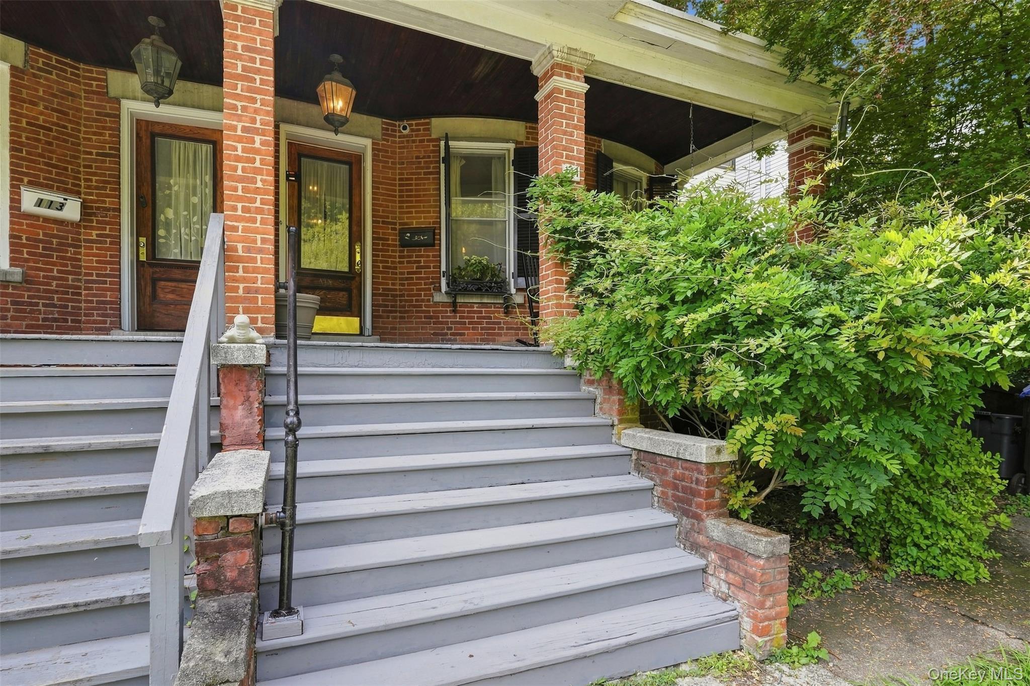 111 S Hamilton Street Property Photo 3