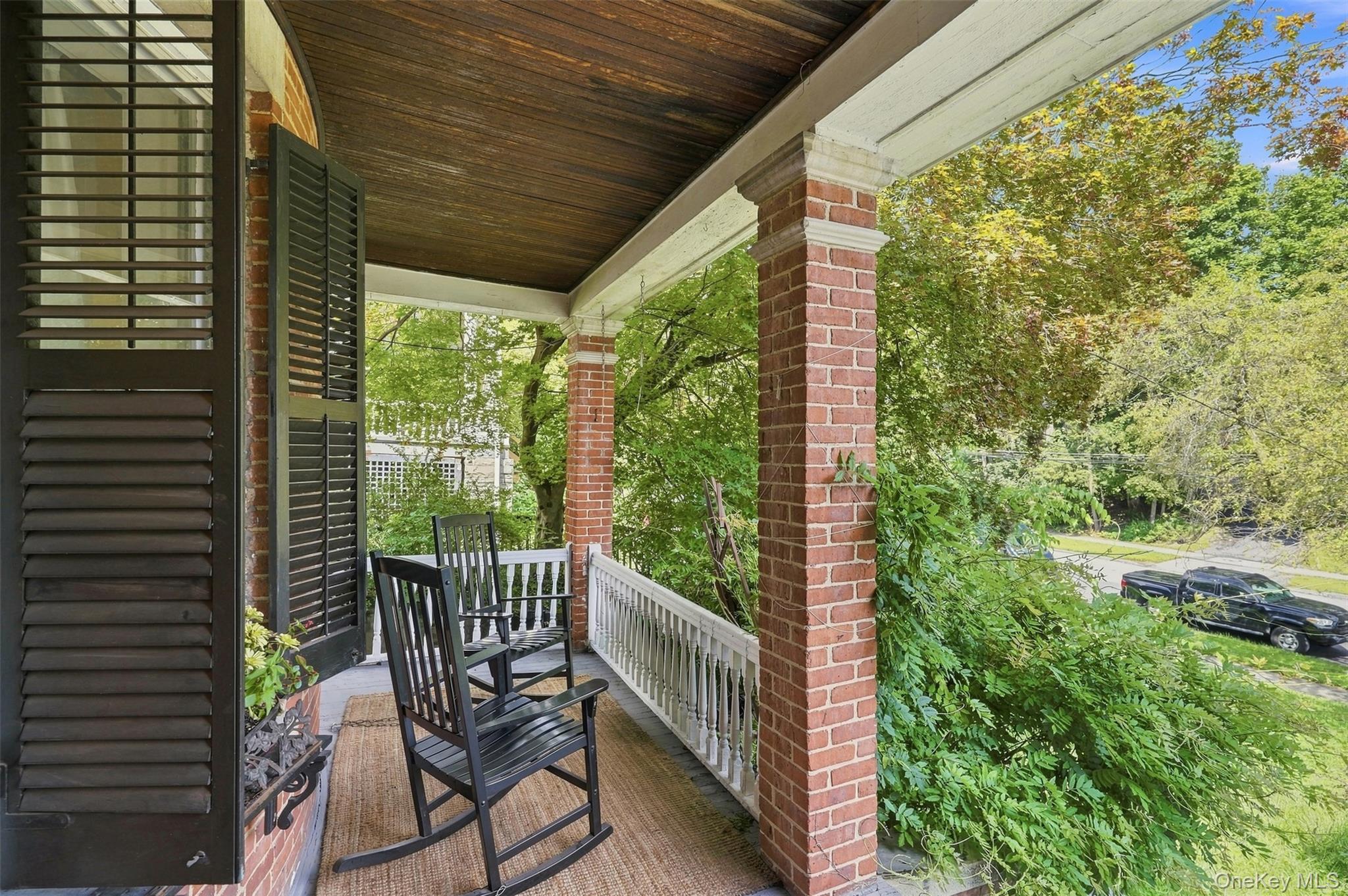 111 S Hamilton Street Property Photo 4