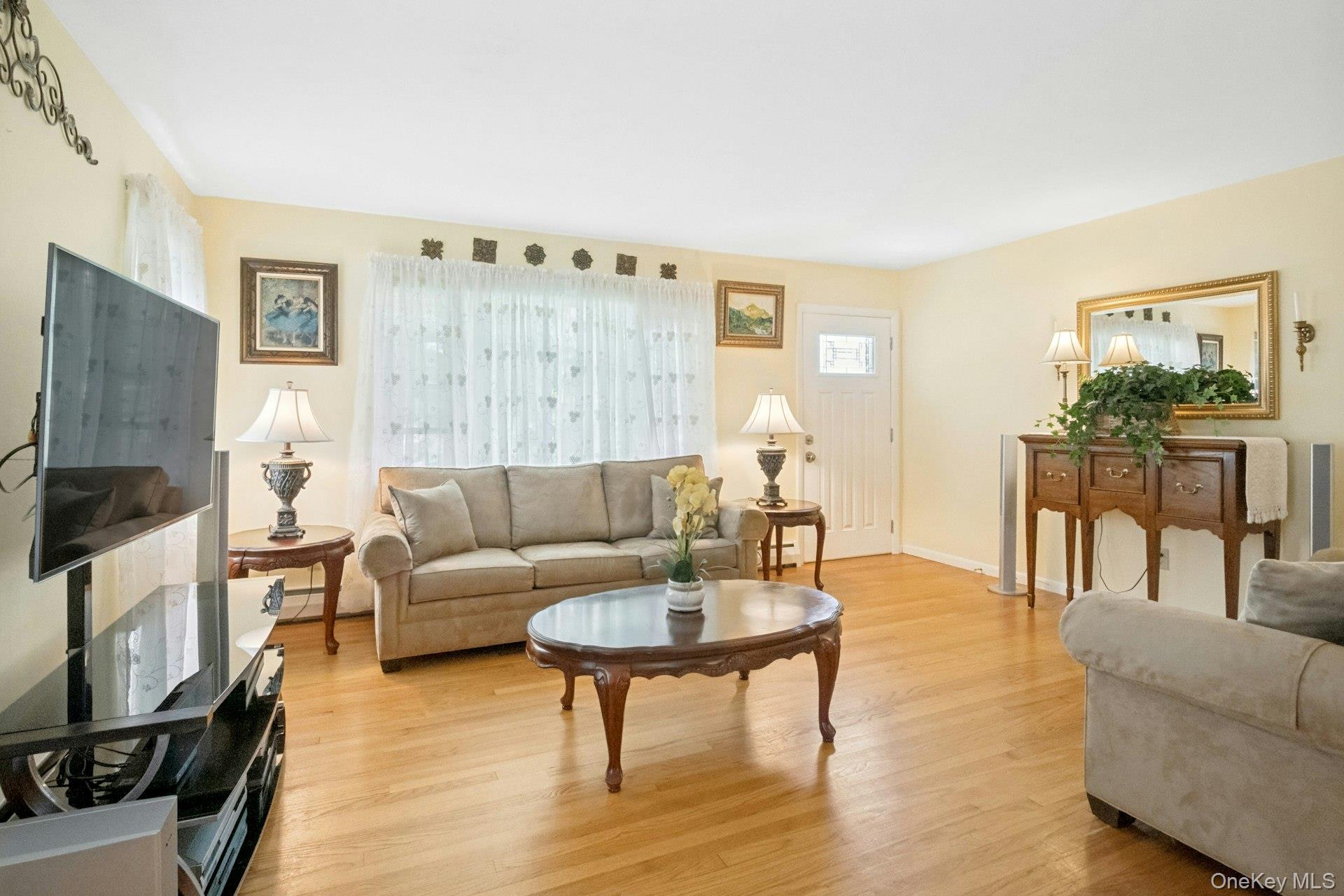 874 Linda Avenue Property Photo 6