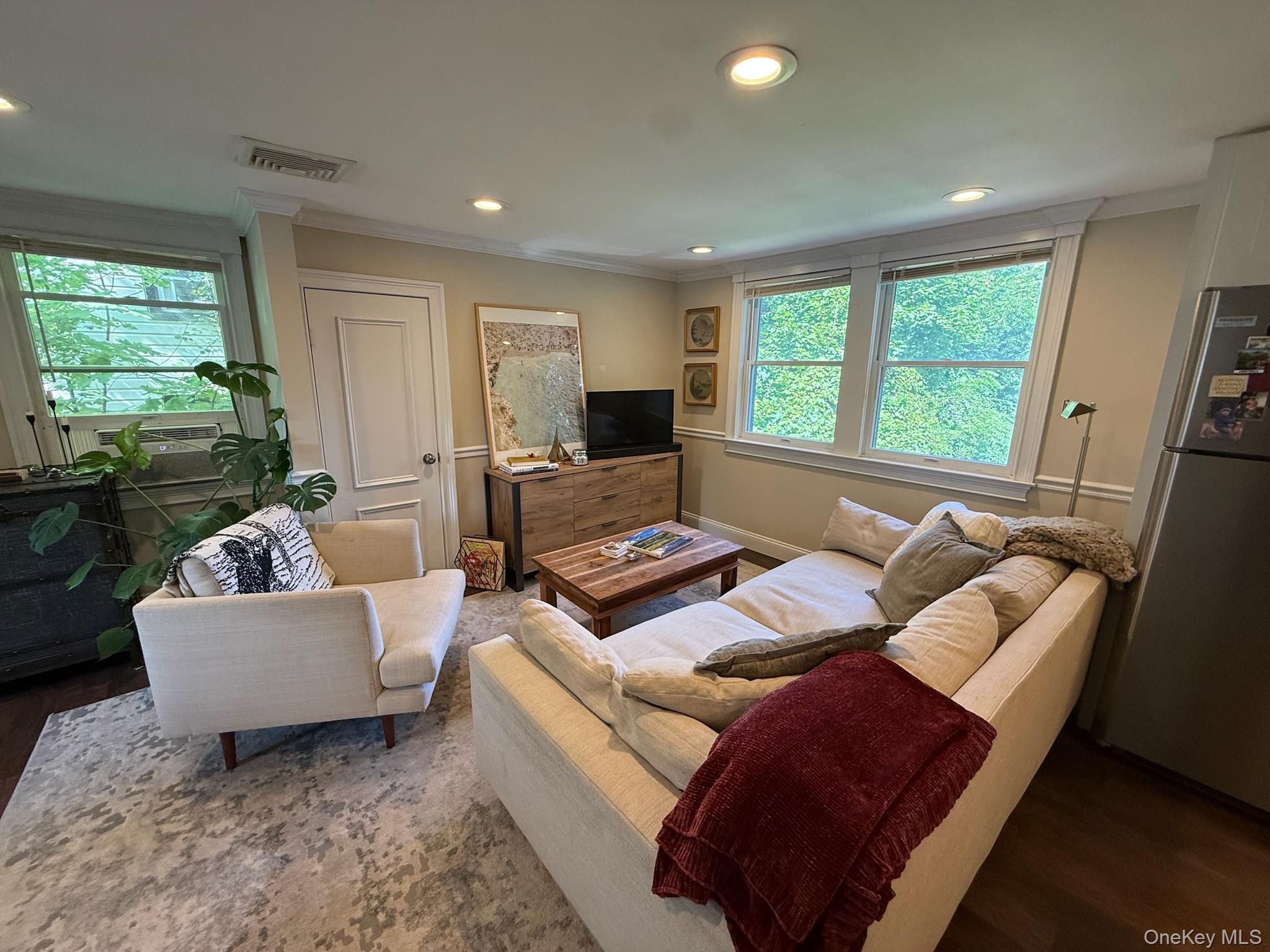 101 Elm Street Property Photo 3