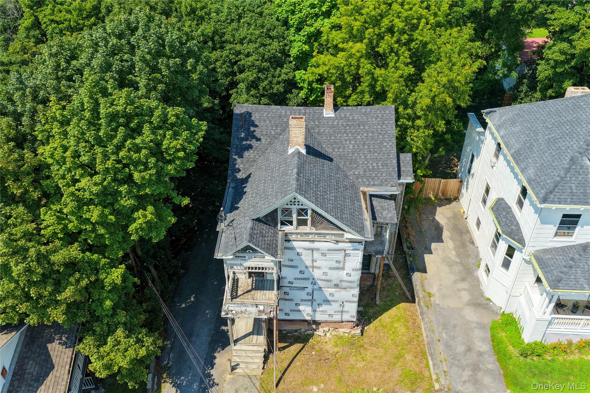 11 Summit Avenue Property Photo 3