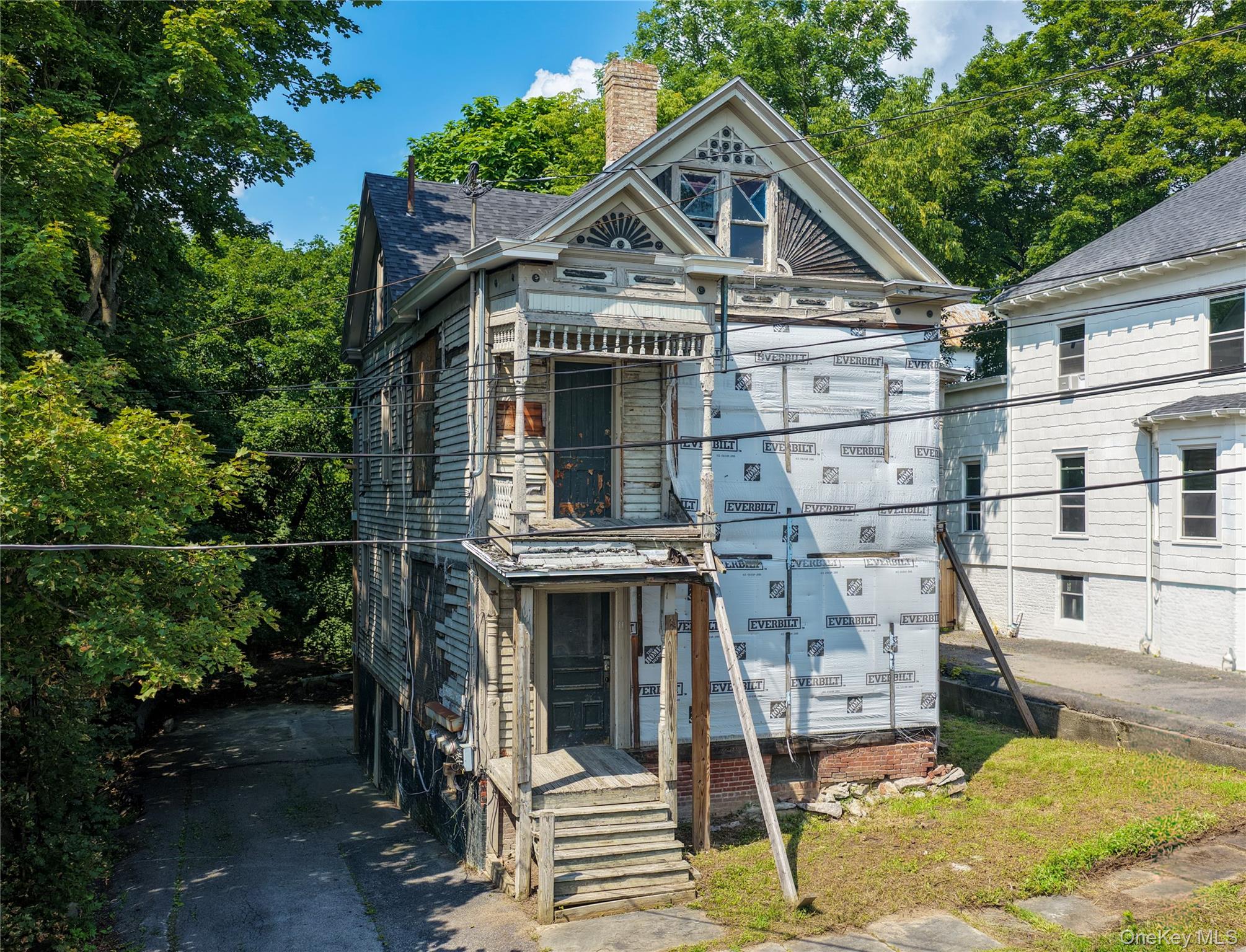 11 Summit Avenue Property Photo 7