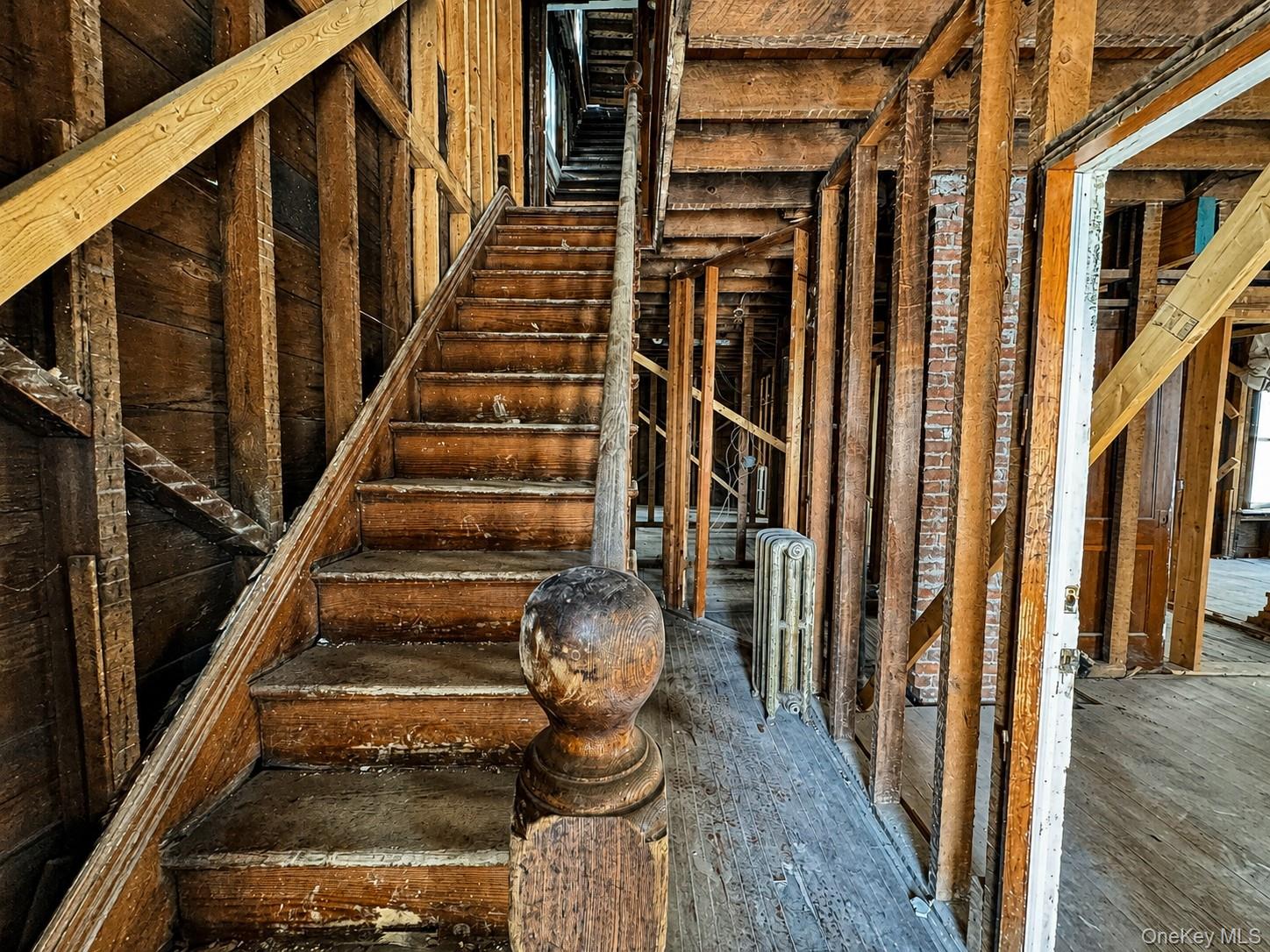 11 Summit Avenue Property Photo 13